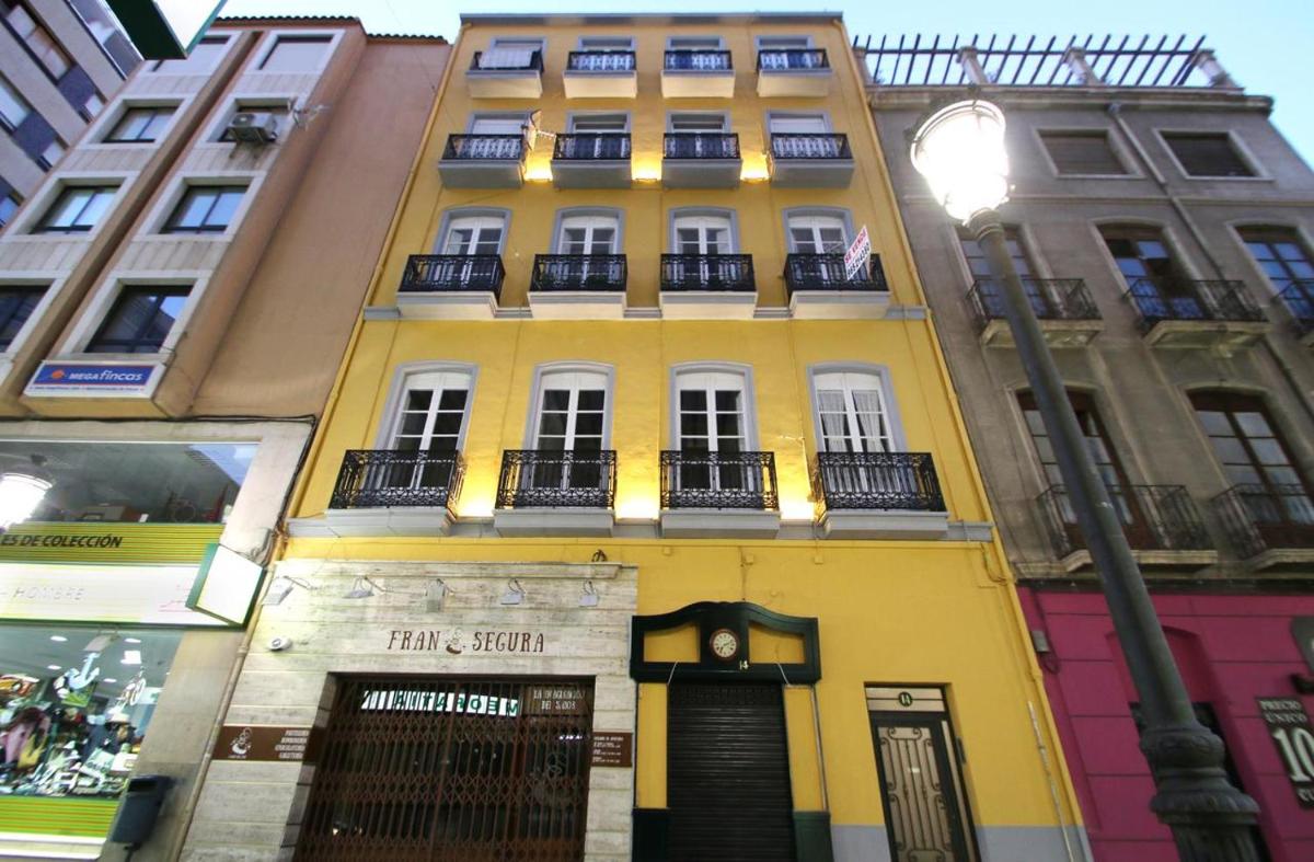 Apartamentos Teatro Alicante view 2
