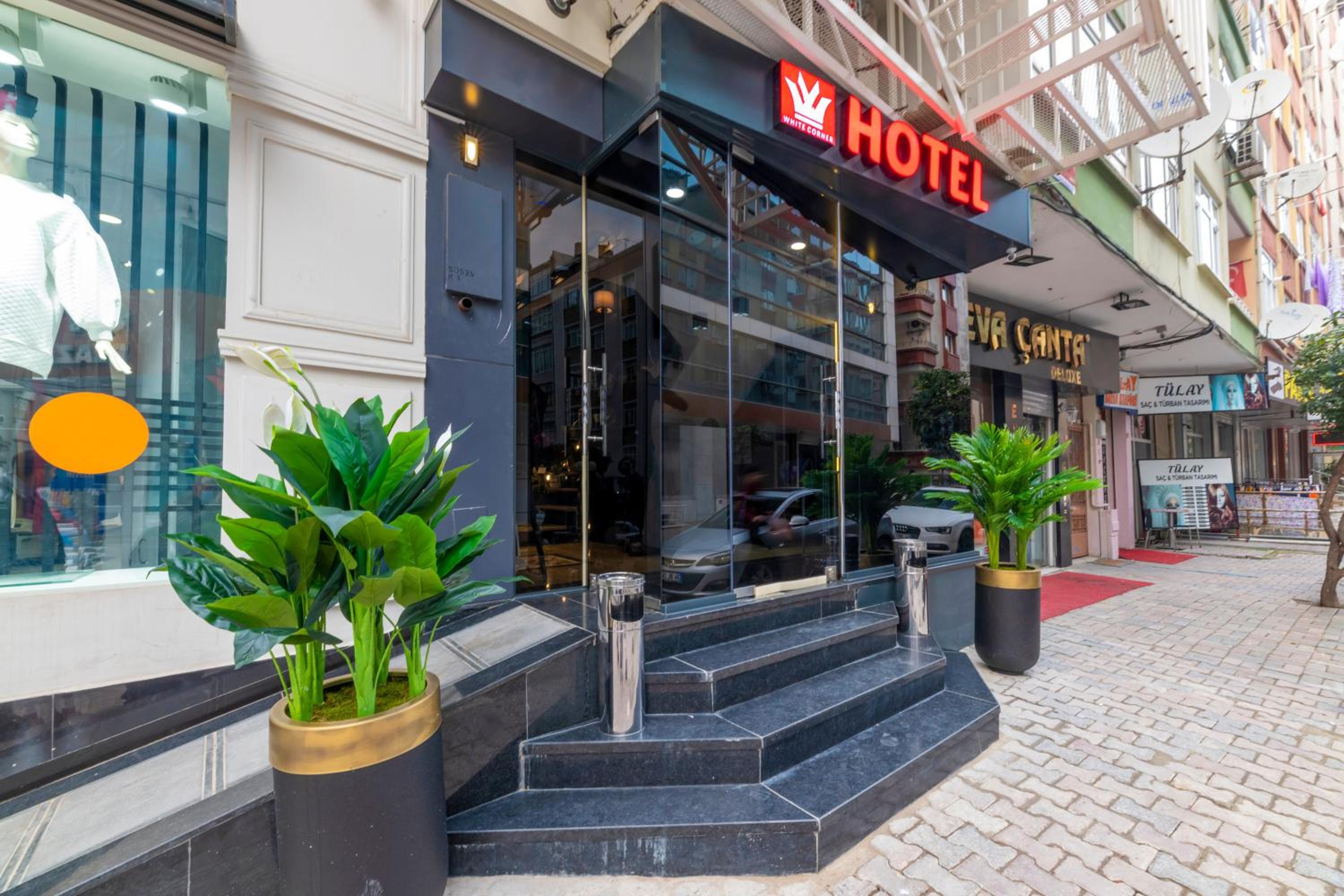 White Corner Hotel — 11
