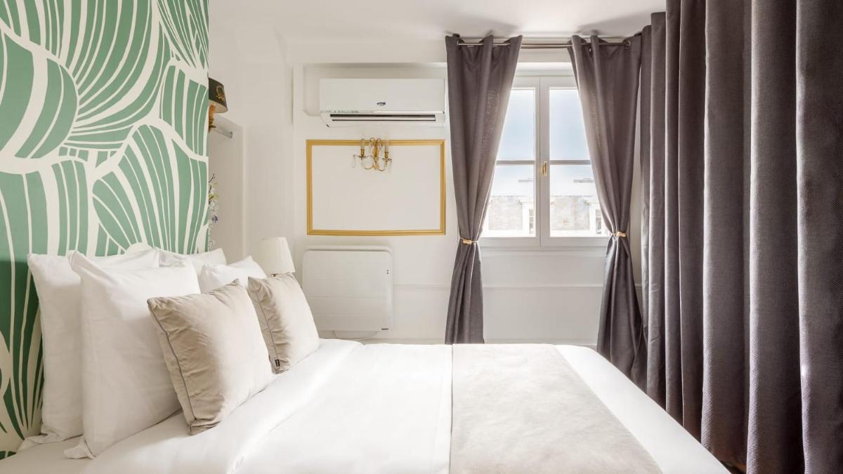 Luxury 2 Bedroom - Louvre & Champs Elysees