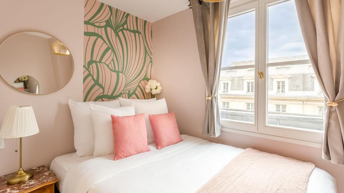 Luxury 2 Bedroom - Louvre & Champs Elysees