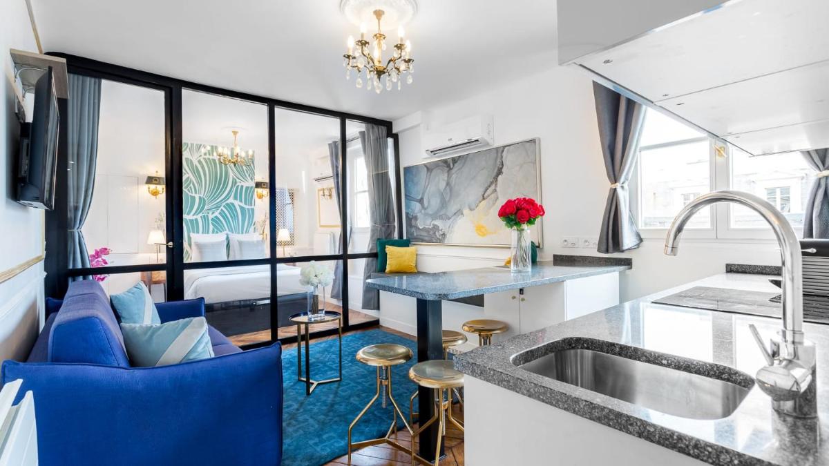 Luxury 2 Bedroom - Louvre & Champs Elysees