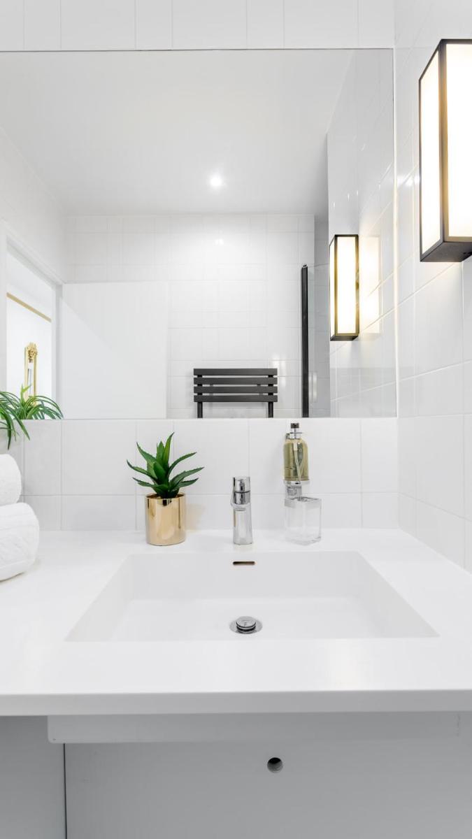 Luxury 2 Bedroom - Louvre & Champs Elysees