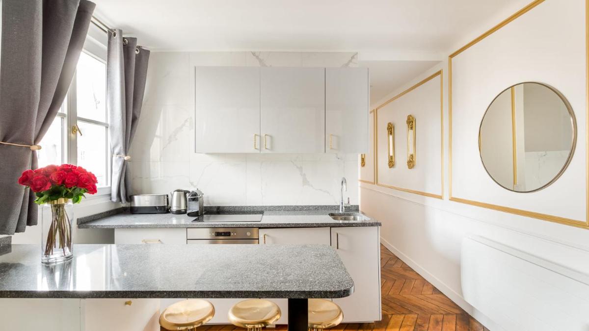Luxury 2 Bedroom - Louvre & Champs Elysees