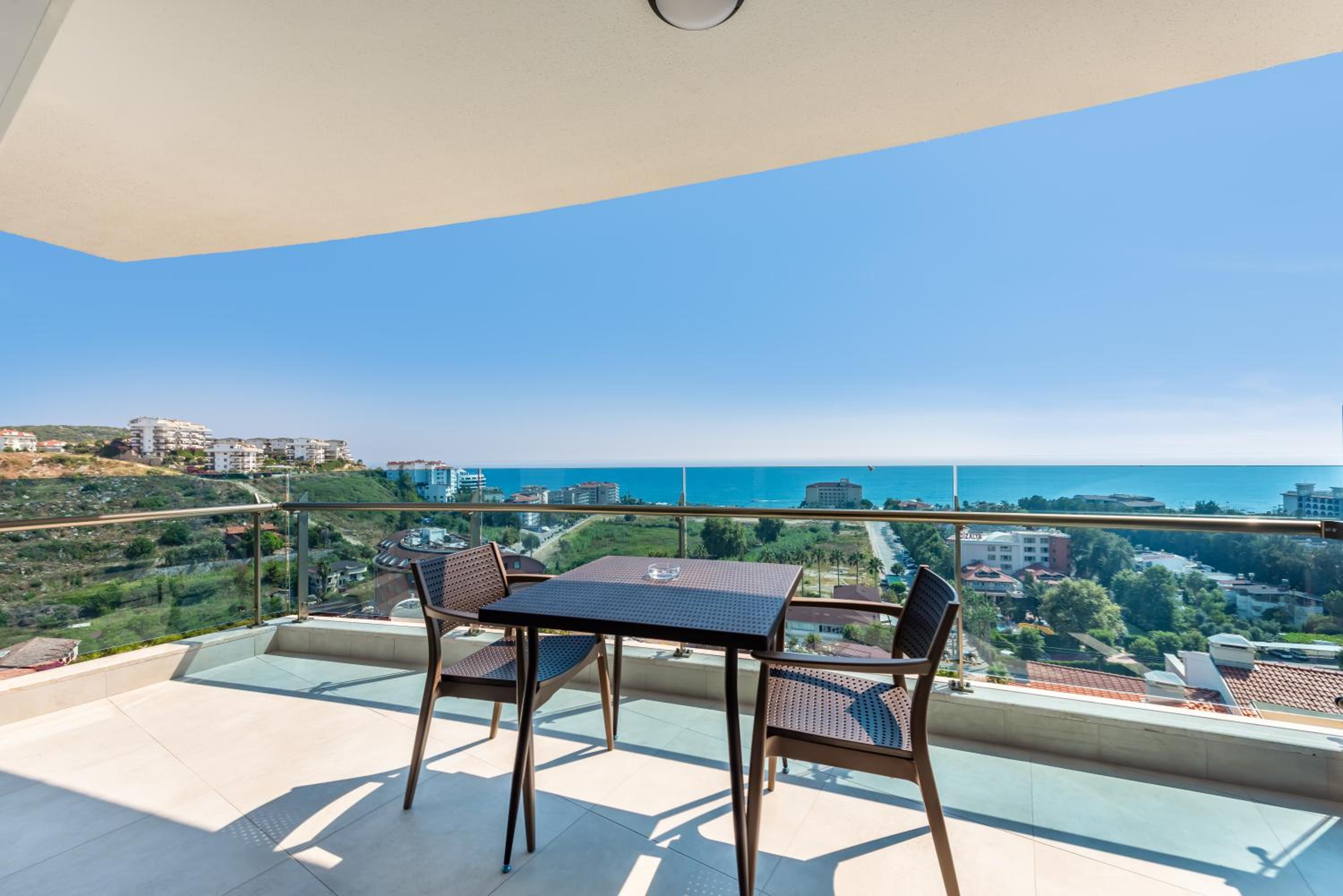 Elite Luxury Suite & Spa - Image 46