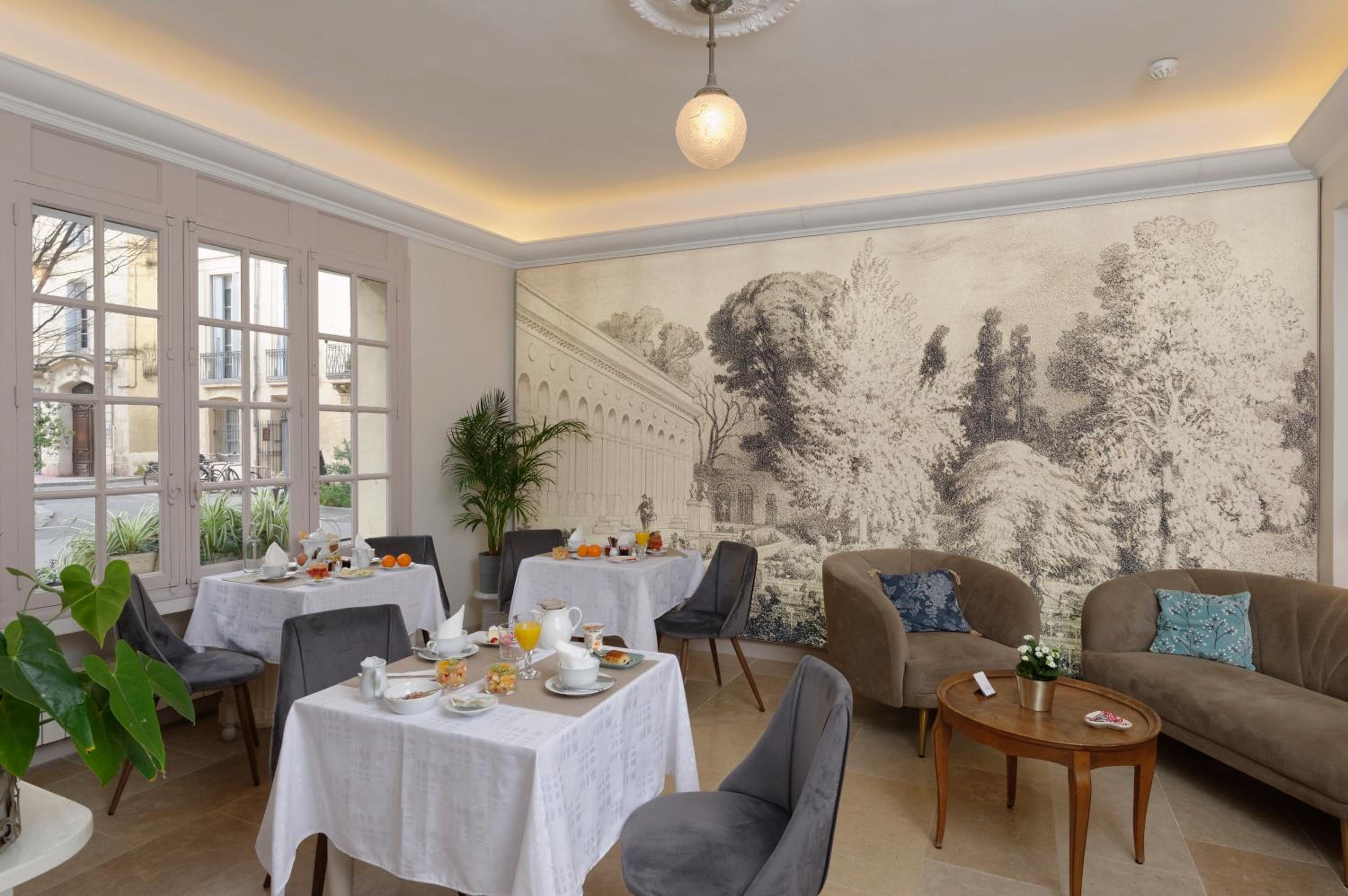 restaurant