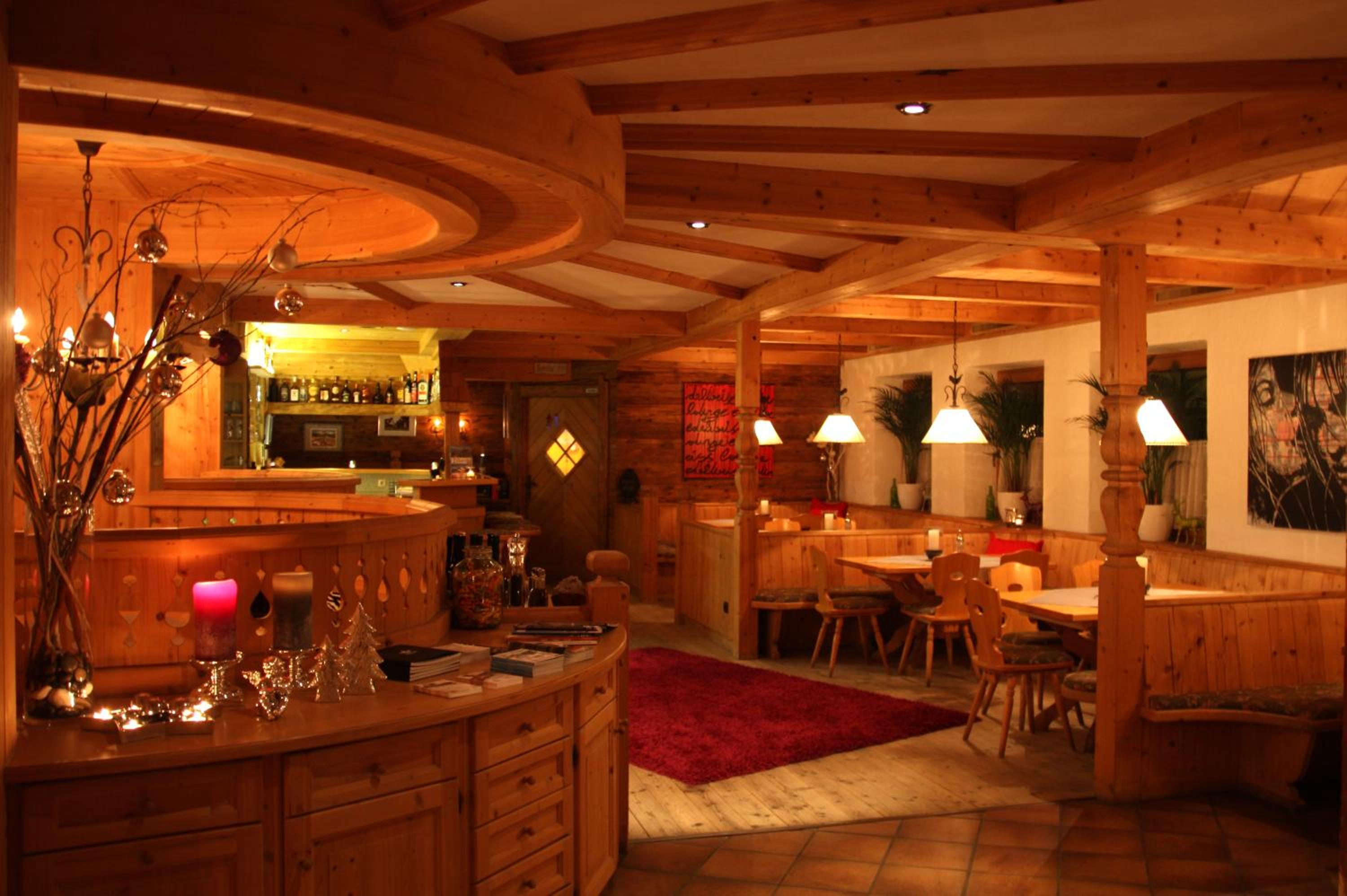 edelweiss lounge restaurant hotel pizza cafe billard gasthof
