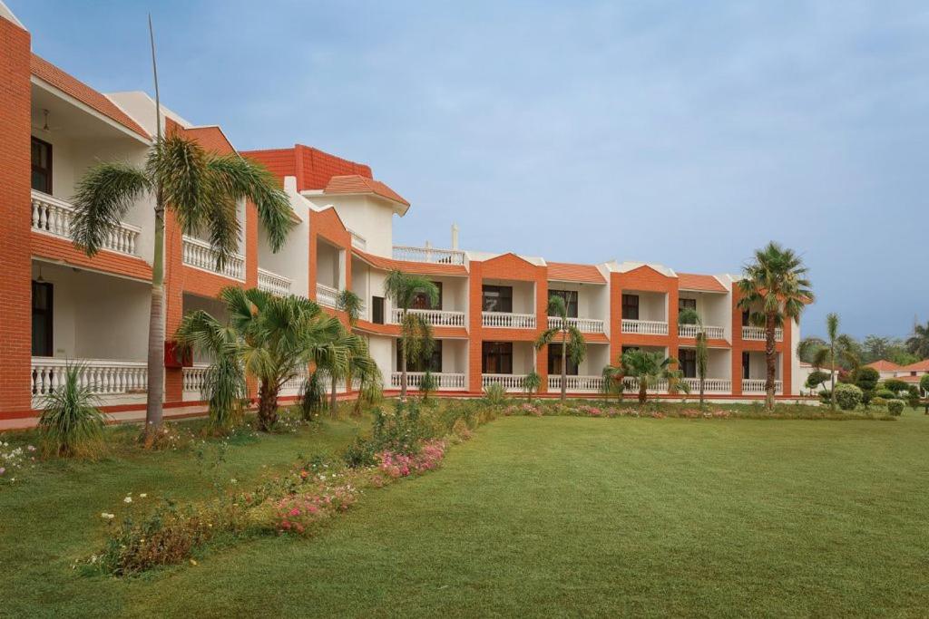 Naturoville Wellness Resort Rishikesh - Surrounded by Nature, Rooted in Wellness view 2