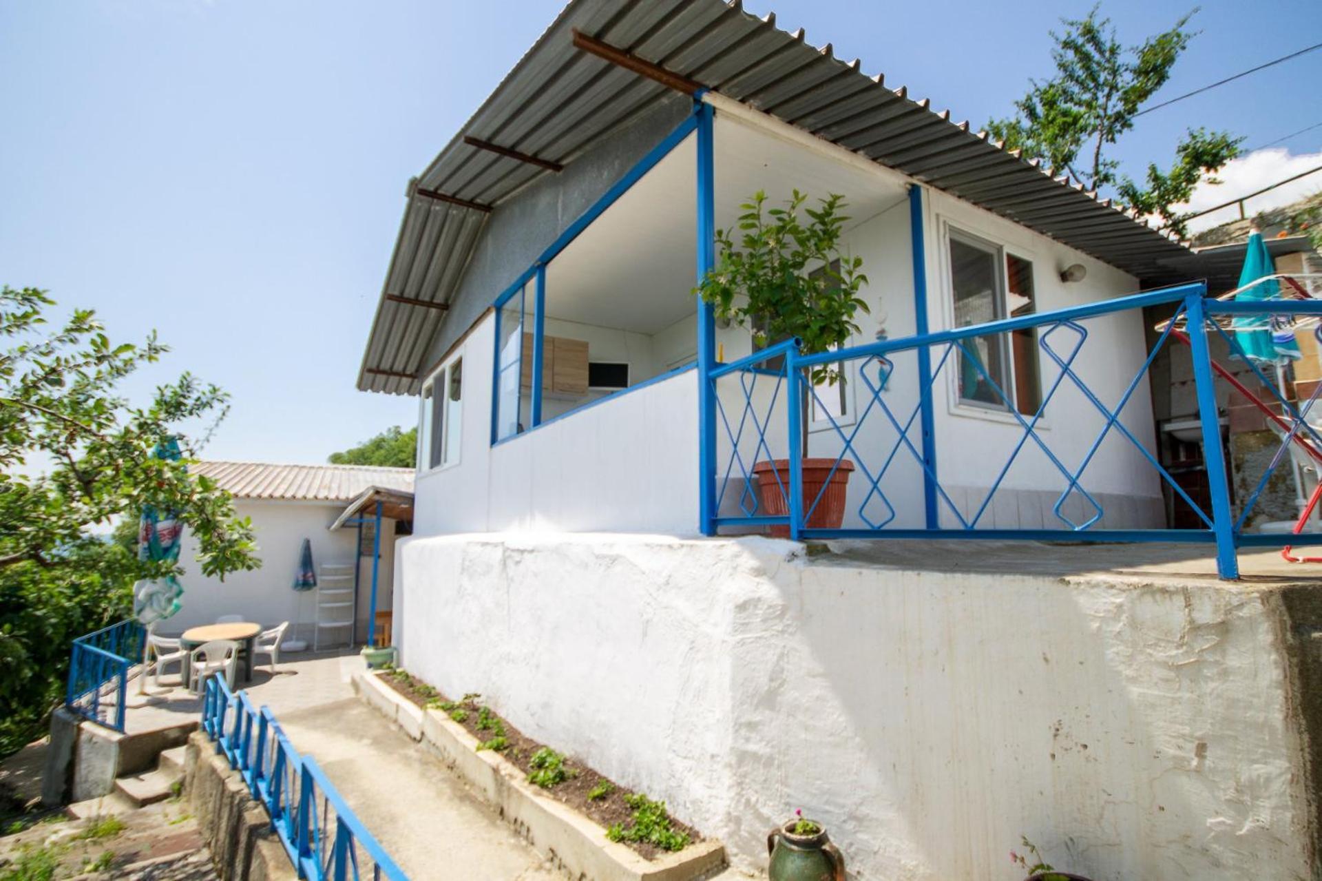 Ваканционни къщи'На брега' Holiday houses ON THE COAST