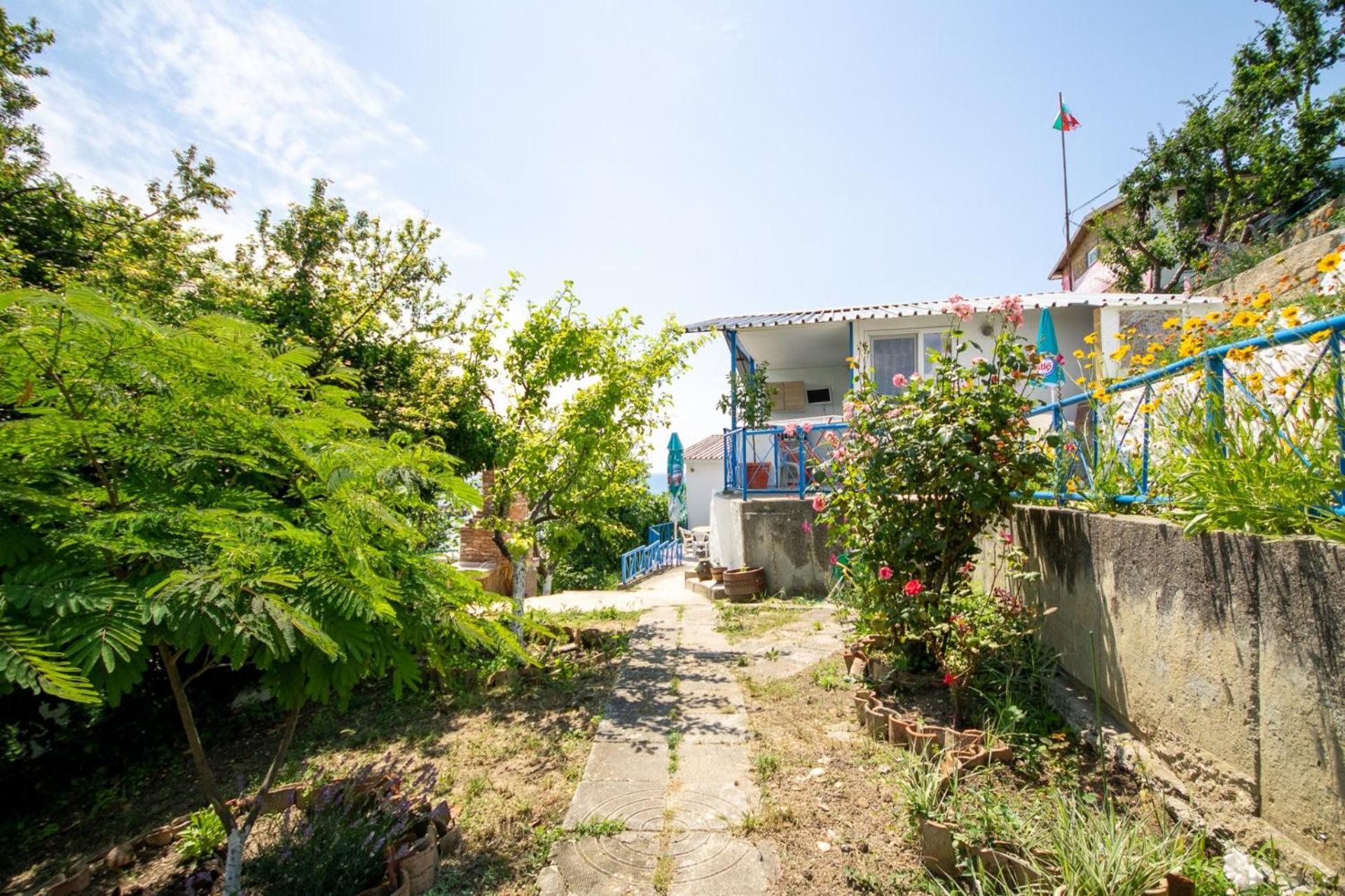Ваканционни къщи'На брега' Holiday houses ON THE COAST