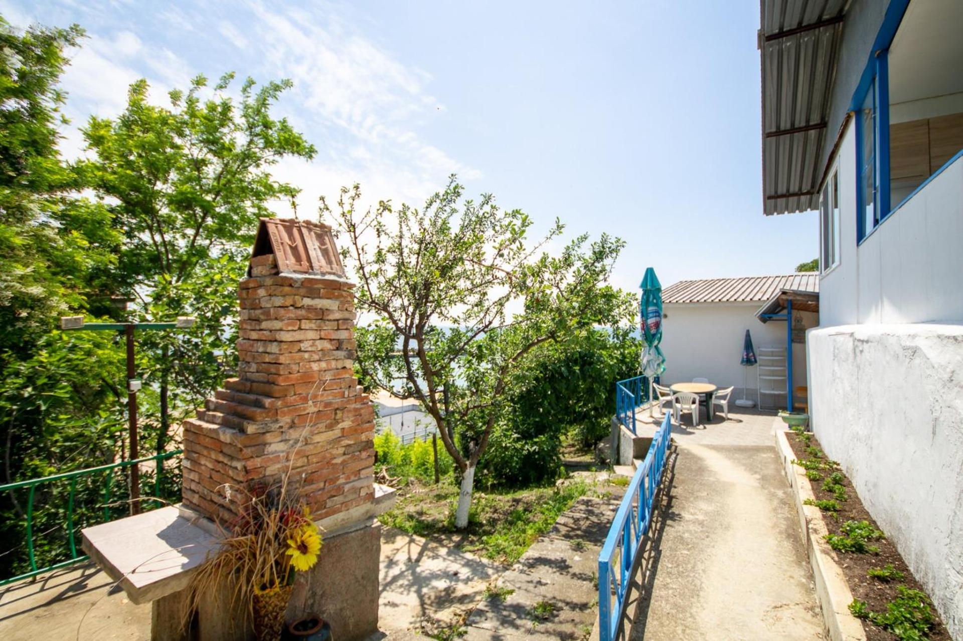 Ваканционни къщи'На брега' Holiday houses ON THE COAST