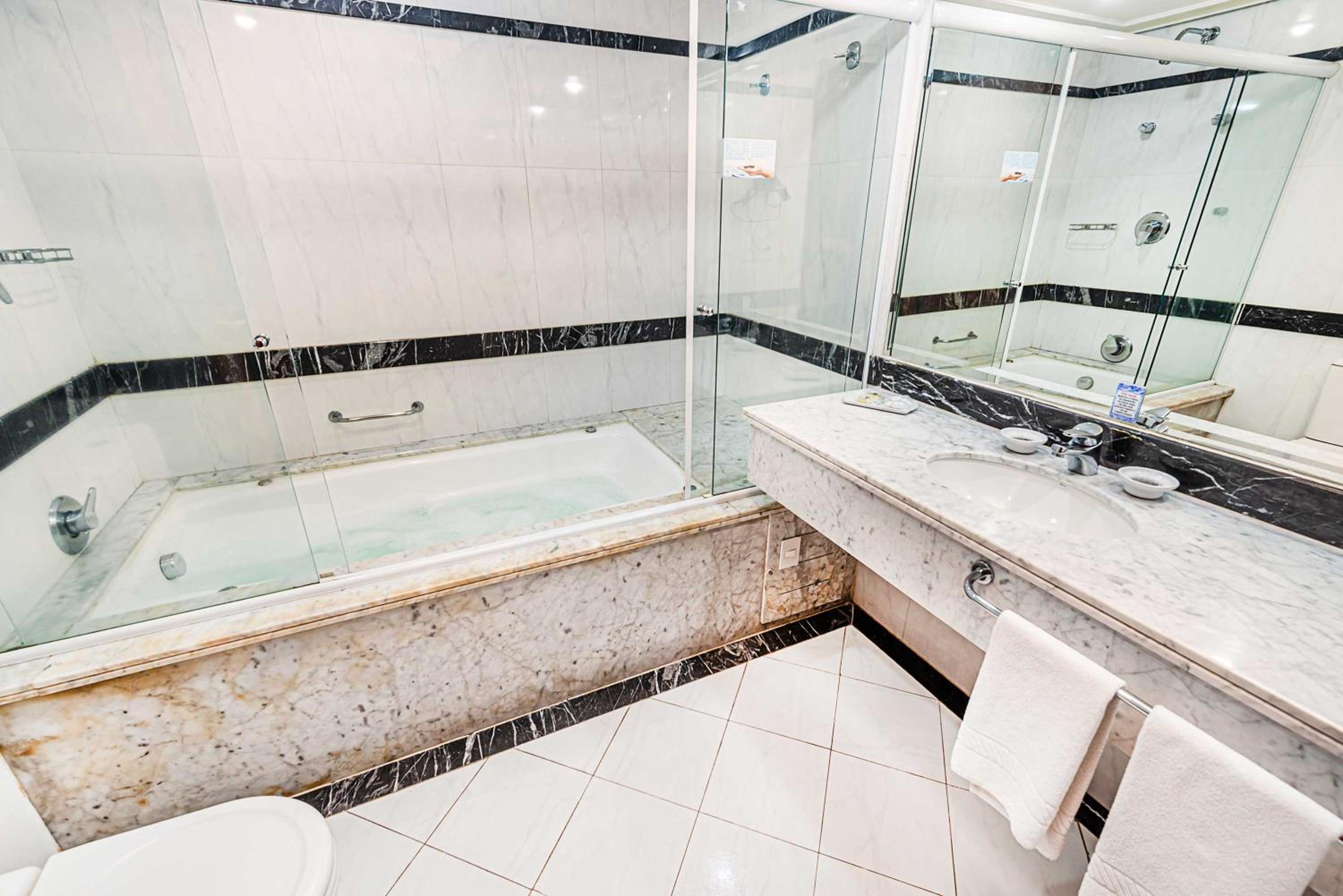 Campinas Vacations - Hotel Euro Suite Campinas - Property Image 8