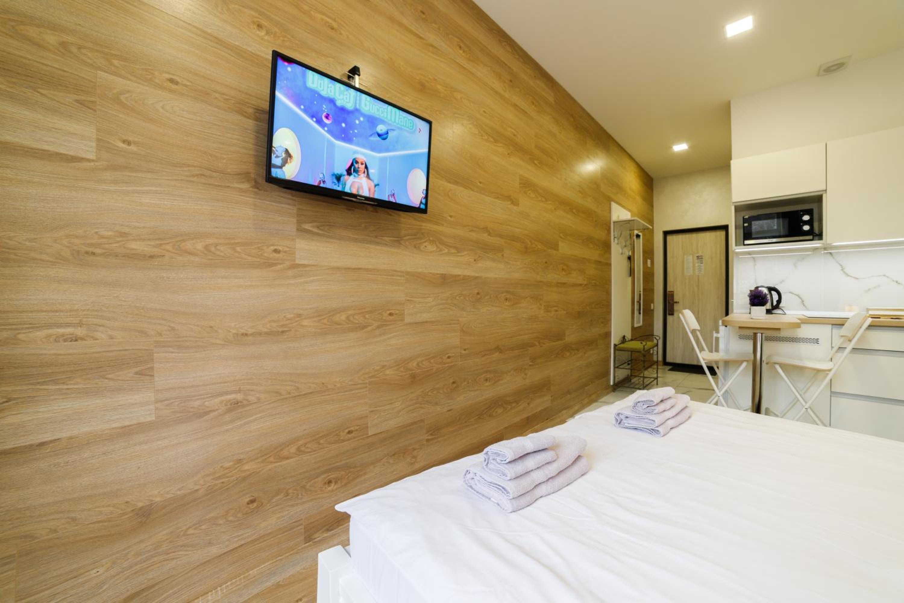 Lux Apartments Lviv view 3