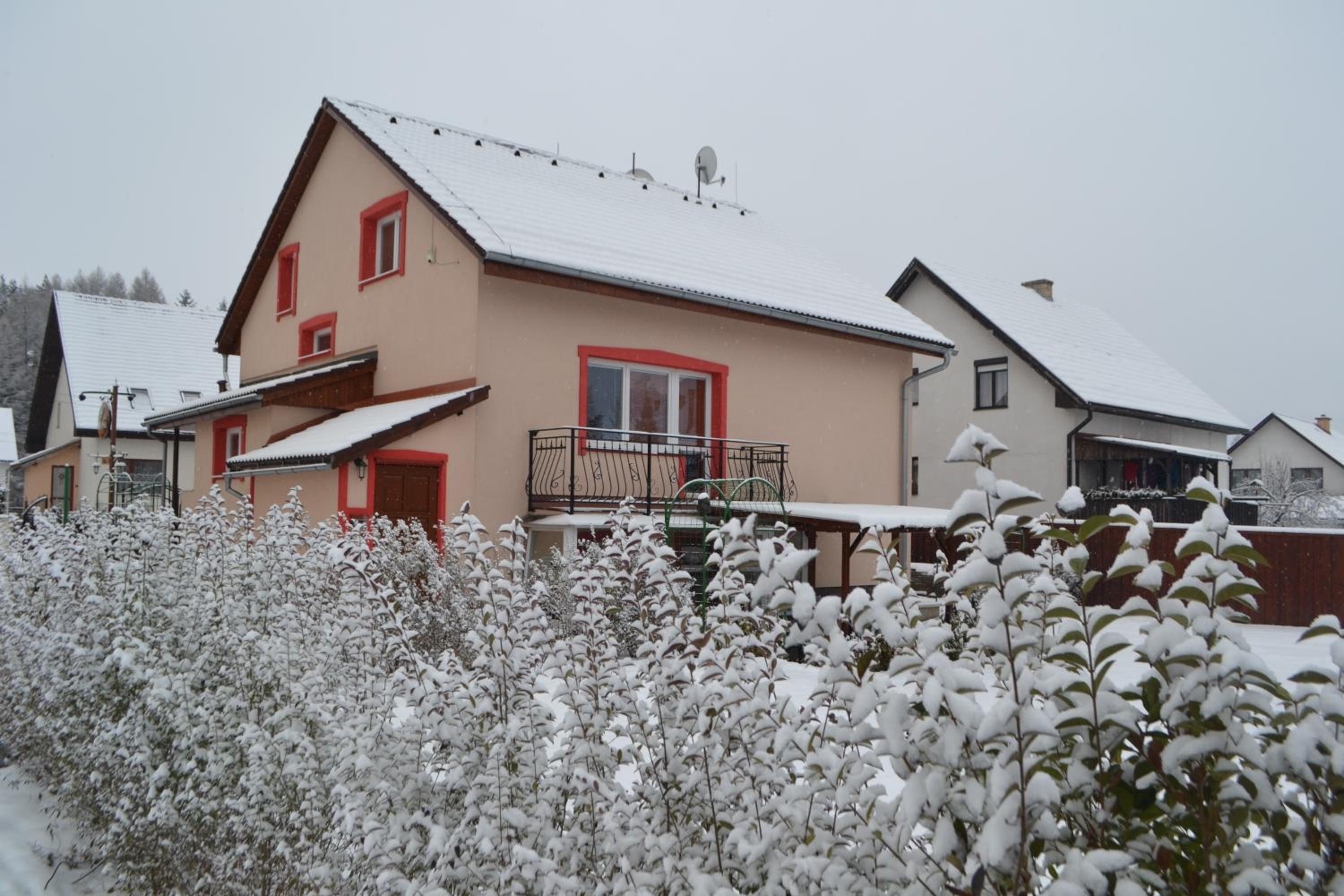 Photo 33