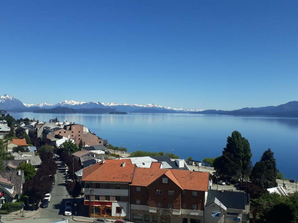 Céntrico con vista al lago
