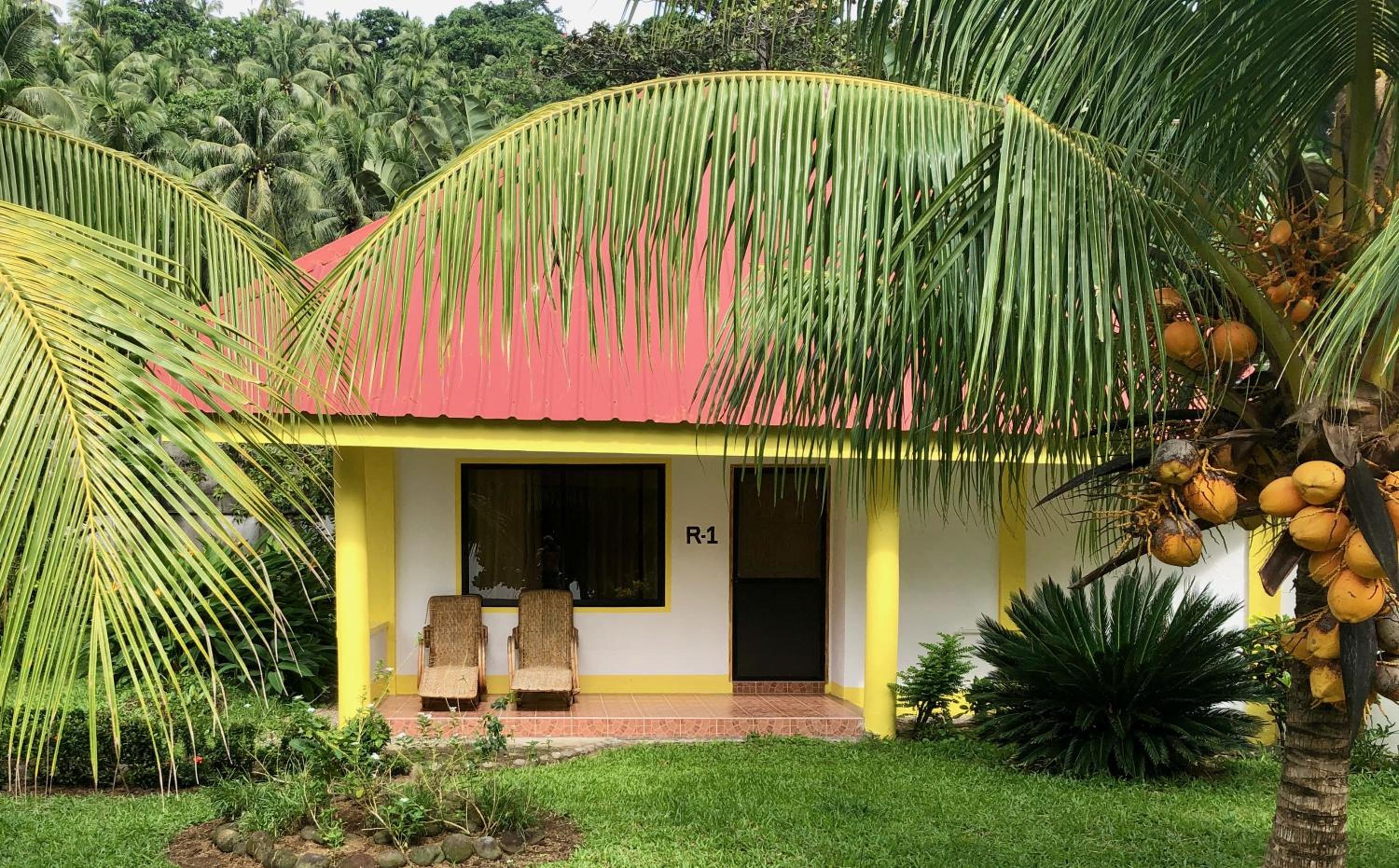 Pintuyan Dive Resort