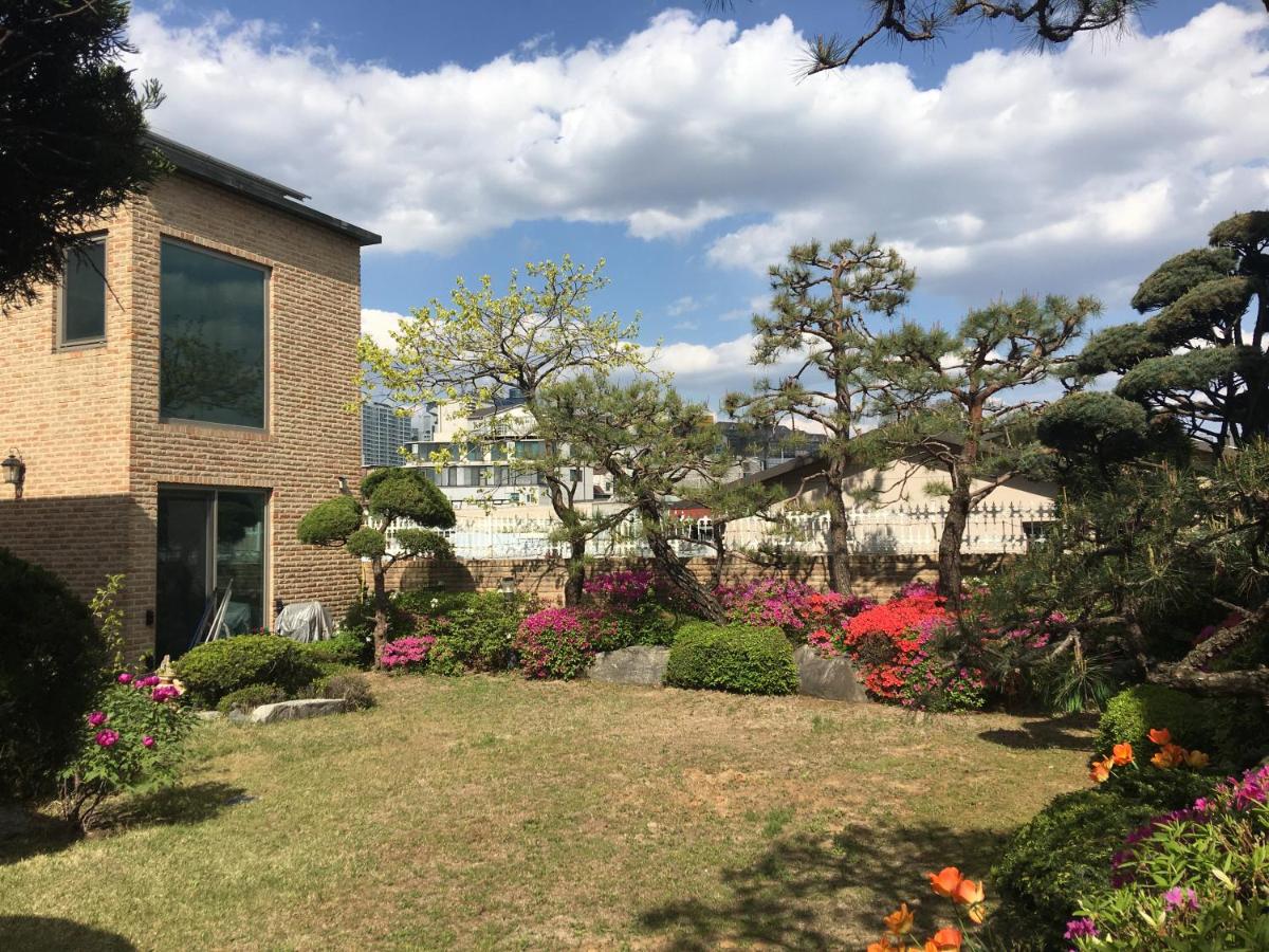 Puzzlestay House