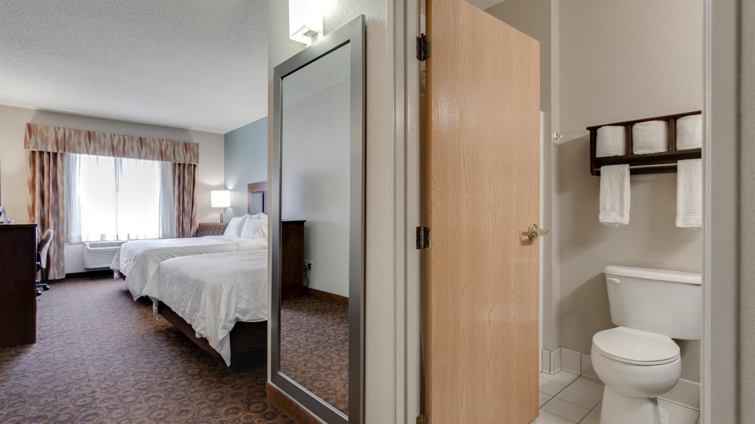 Holiday Inn Express and Suites St. Cloud, an IHG Hotel - Property Image 26