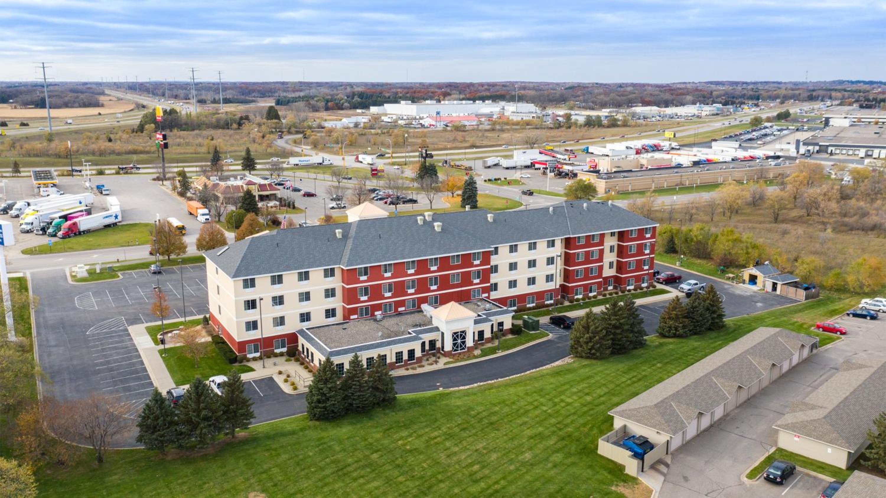 Holiday Inn Express and Suites St. Cloud, an IHG Hotel - Property Image 18