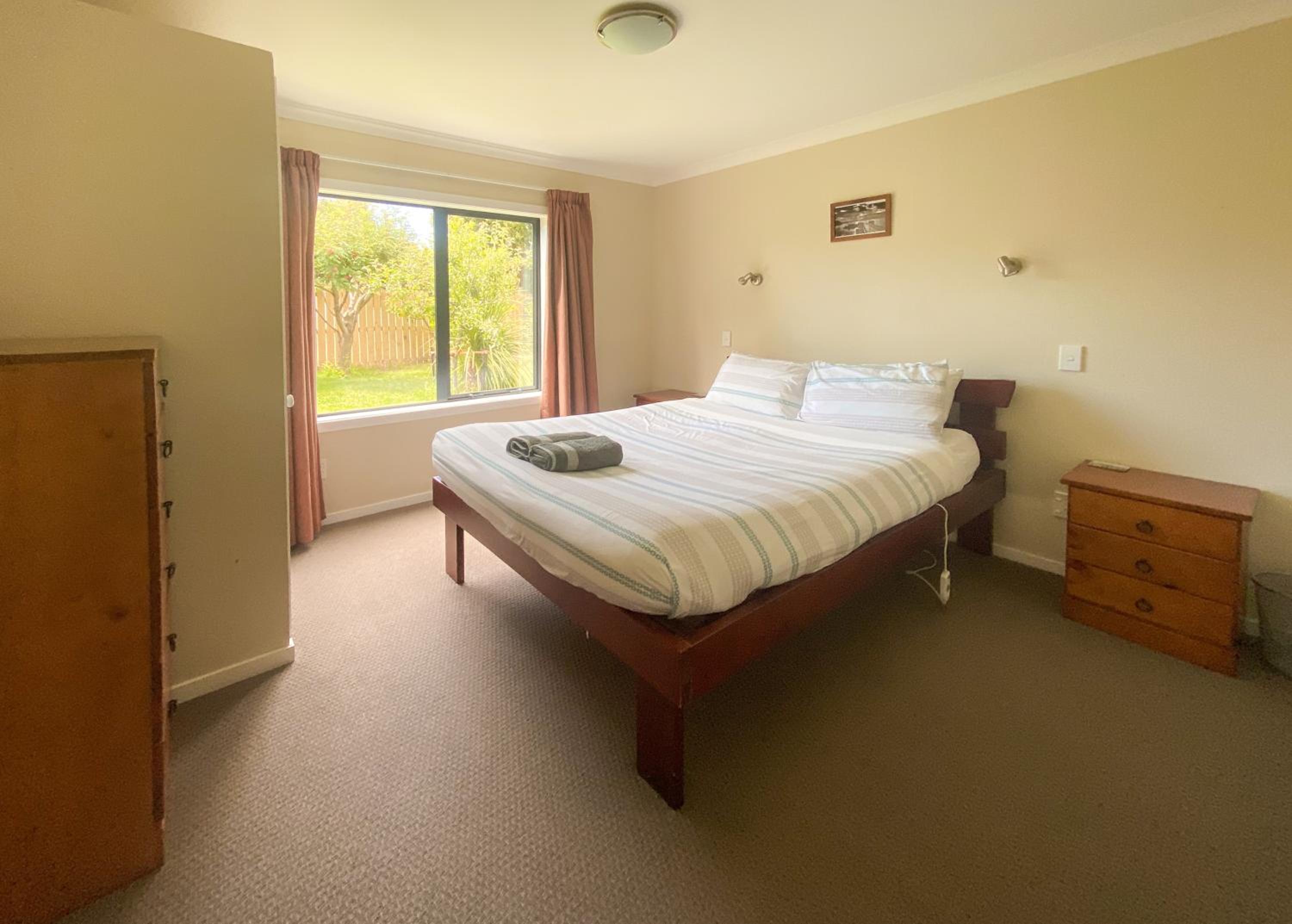 Stunning Panoramic Lake Hawea Views 5 Bedrooms