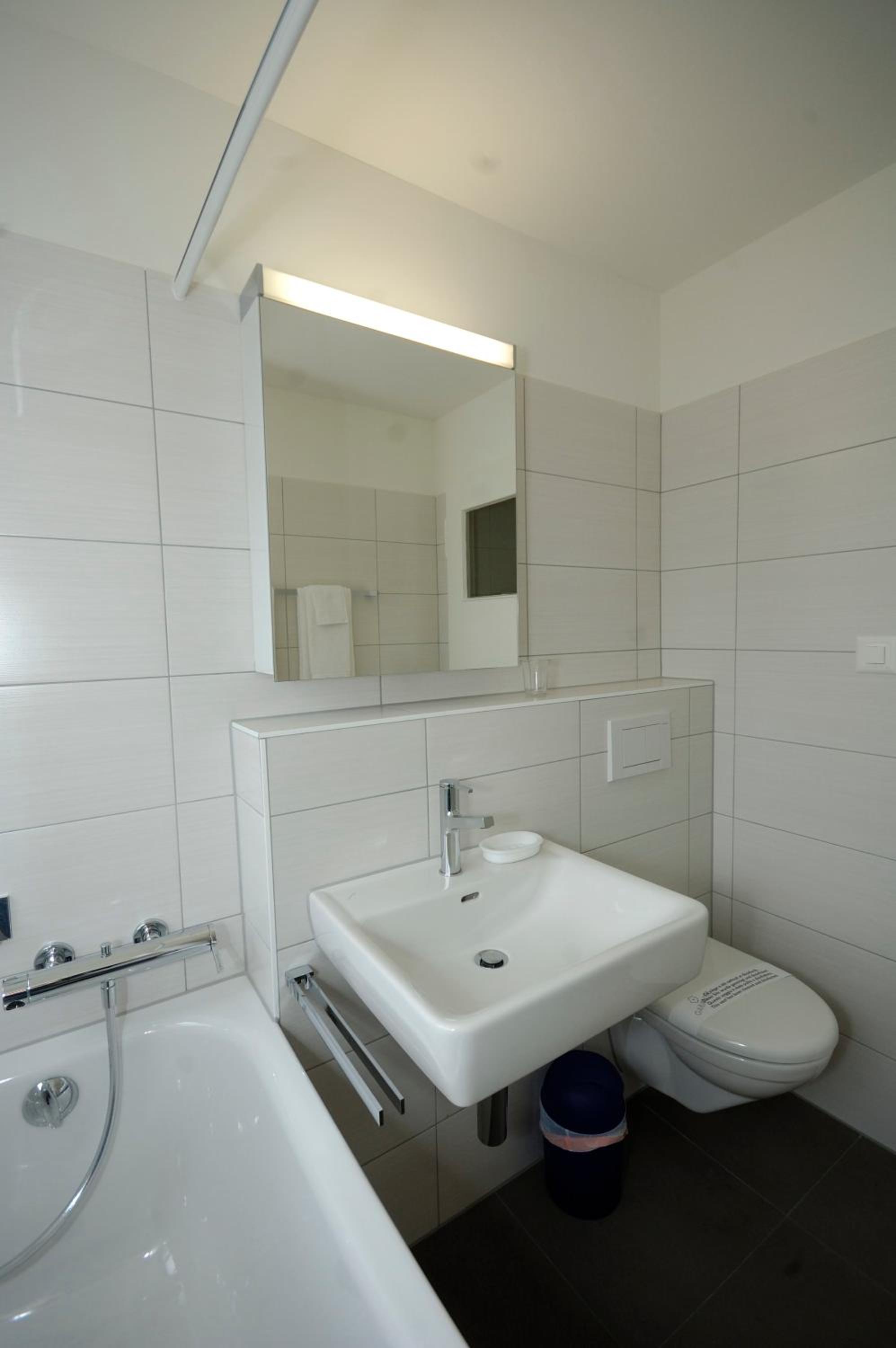 Spacious studio near lake and opera - Mill 512