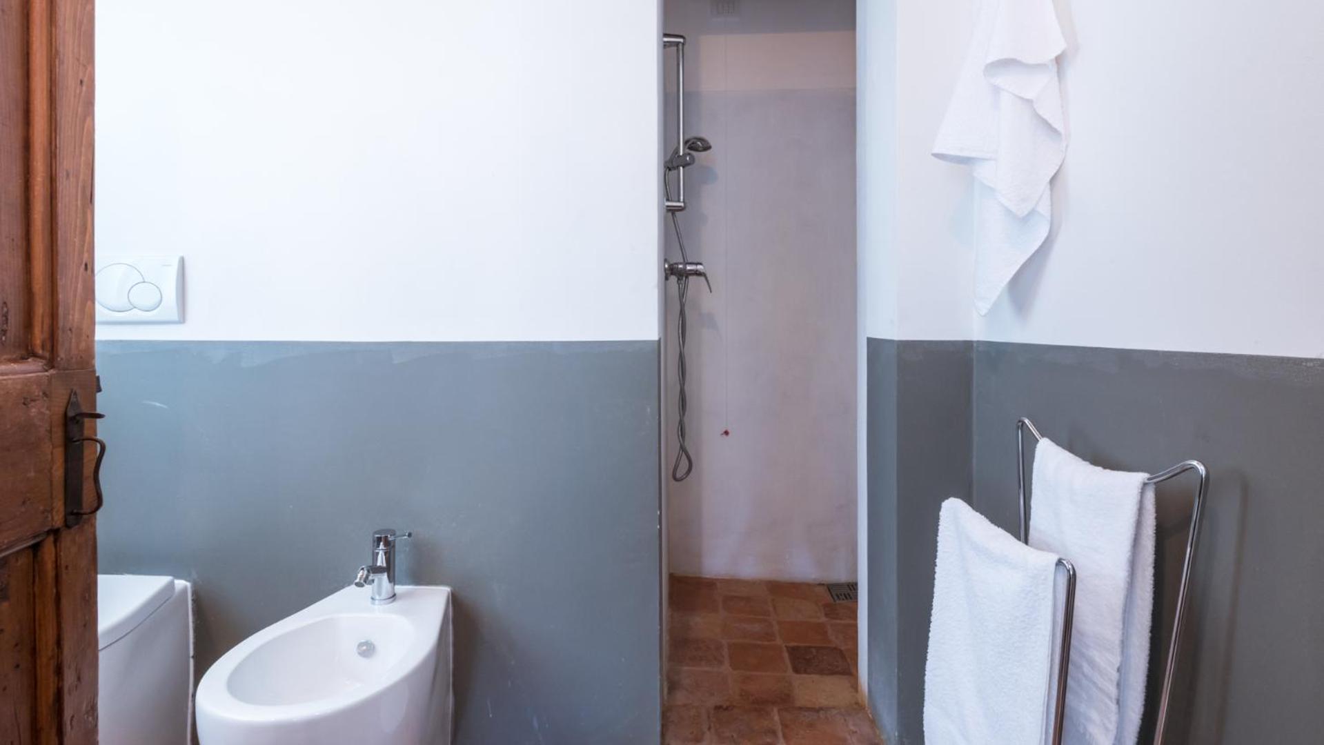CASALE DEL PODESTA' 10&1, Emma Villas