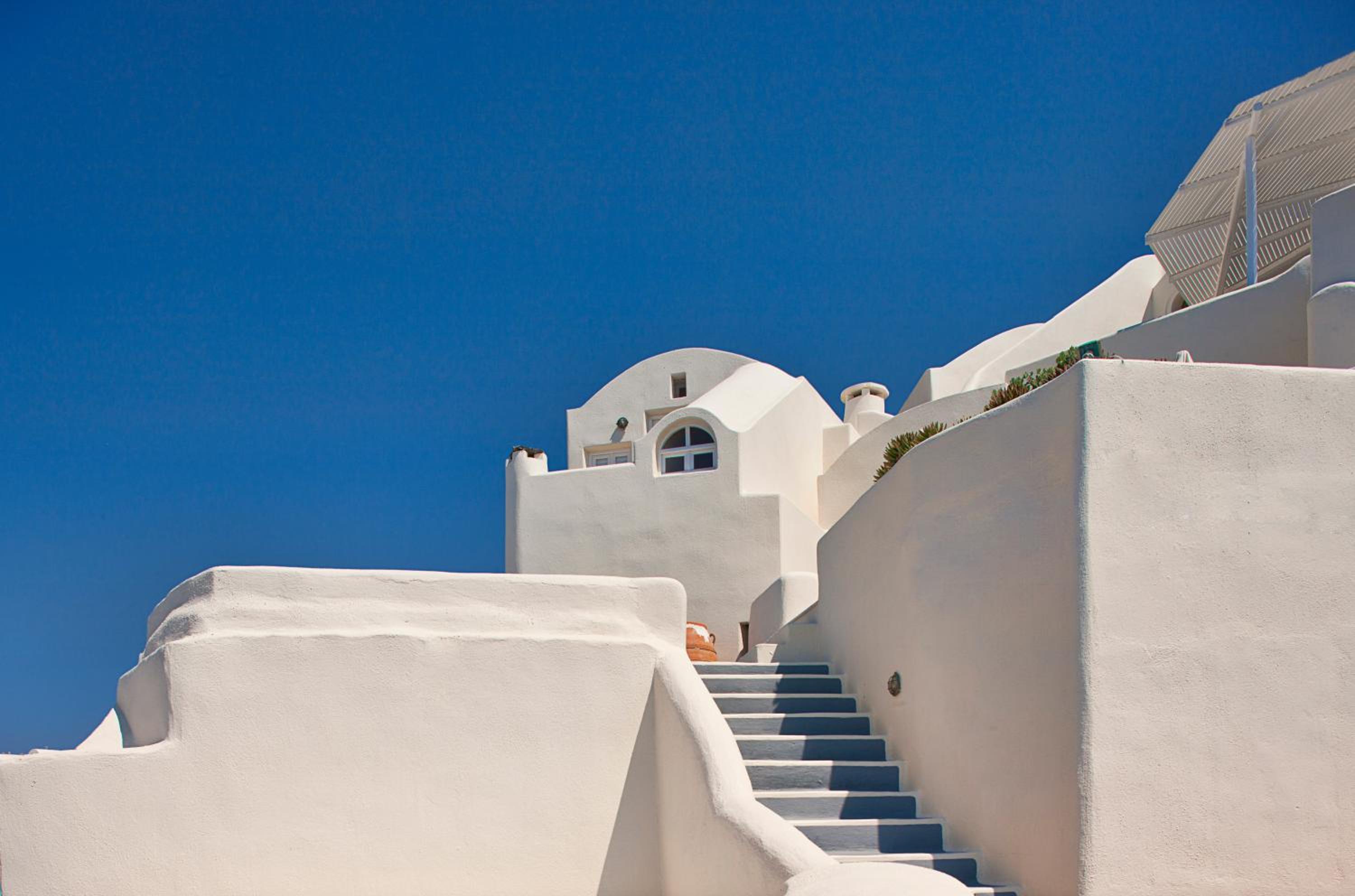 Hotel Canaves Oia Suites - Small Luxury Hotels of the World - Image 1