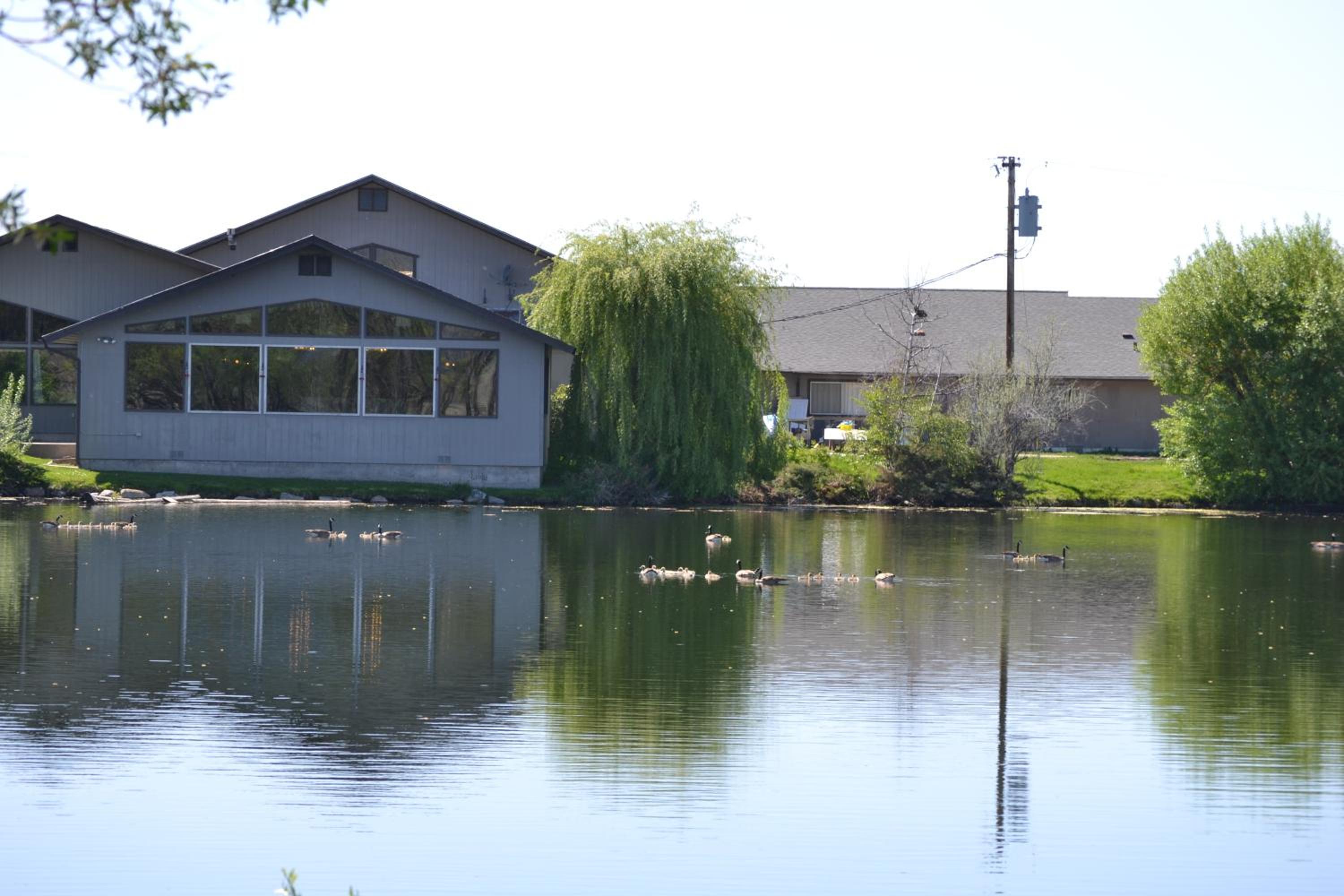 Ninepipes Lodge
