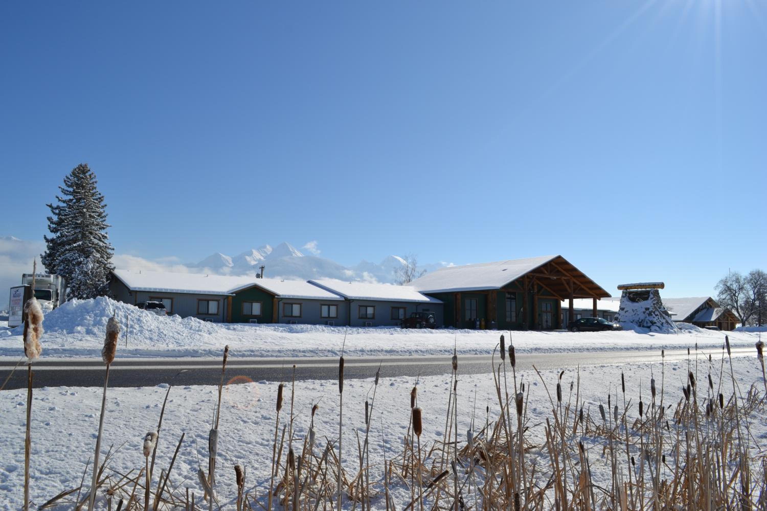 Ninepipes Lodge