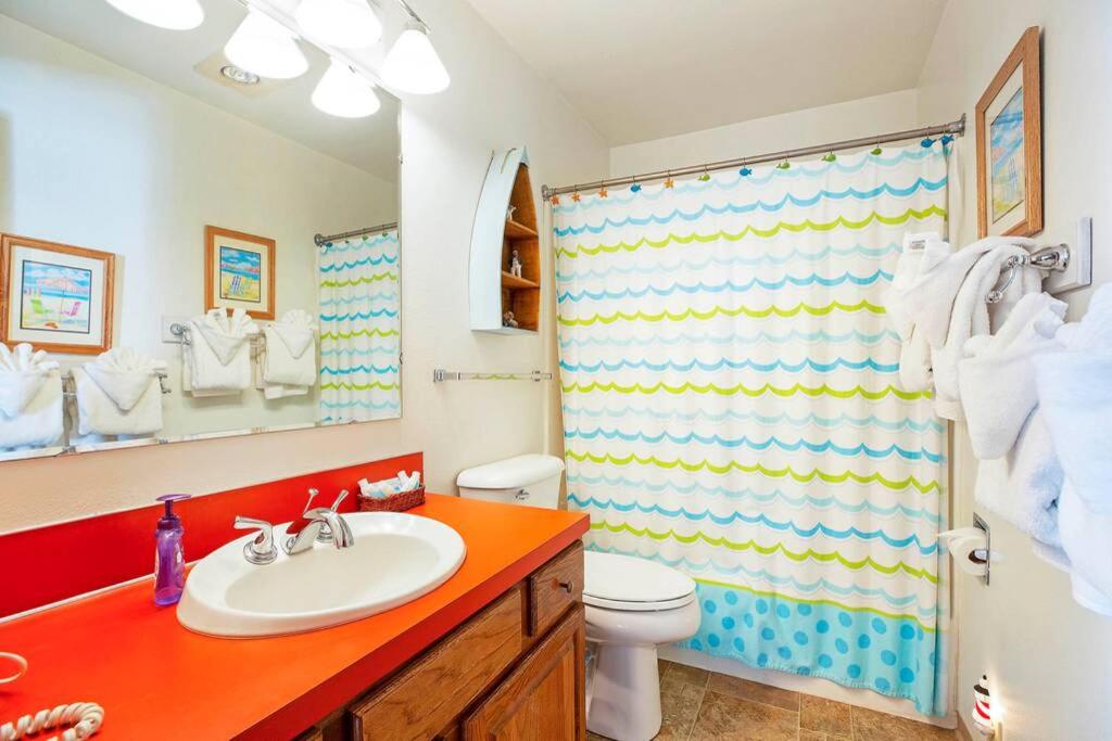 Waterfront Condo right on the Pacific Ocean view 3