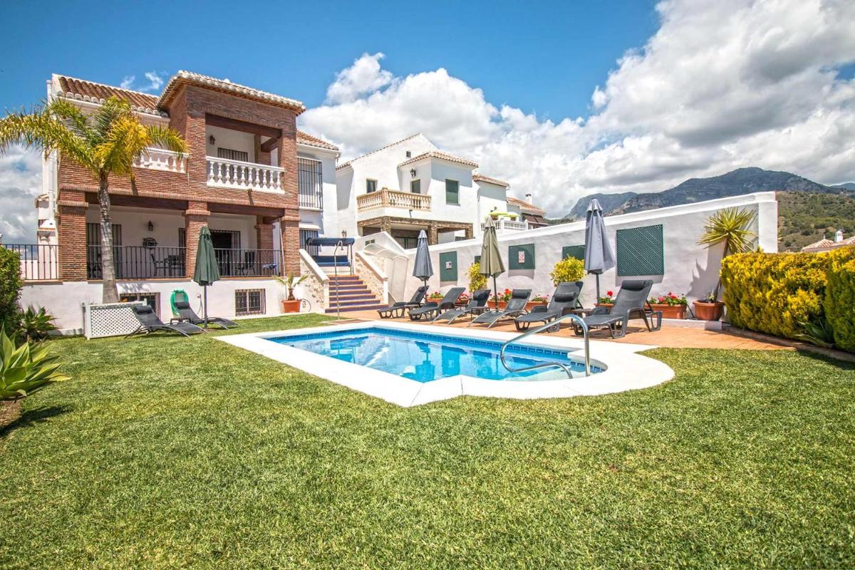 Hotel Villa Fuente en Frigiliana - Image 1