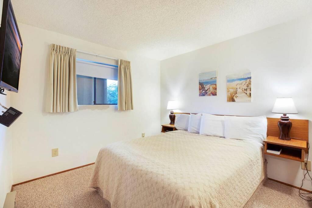 Plover Condo view 5