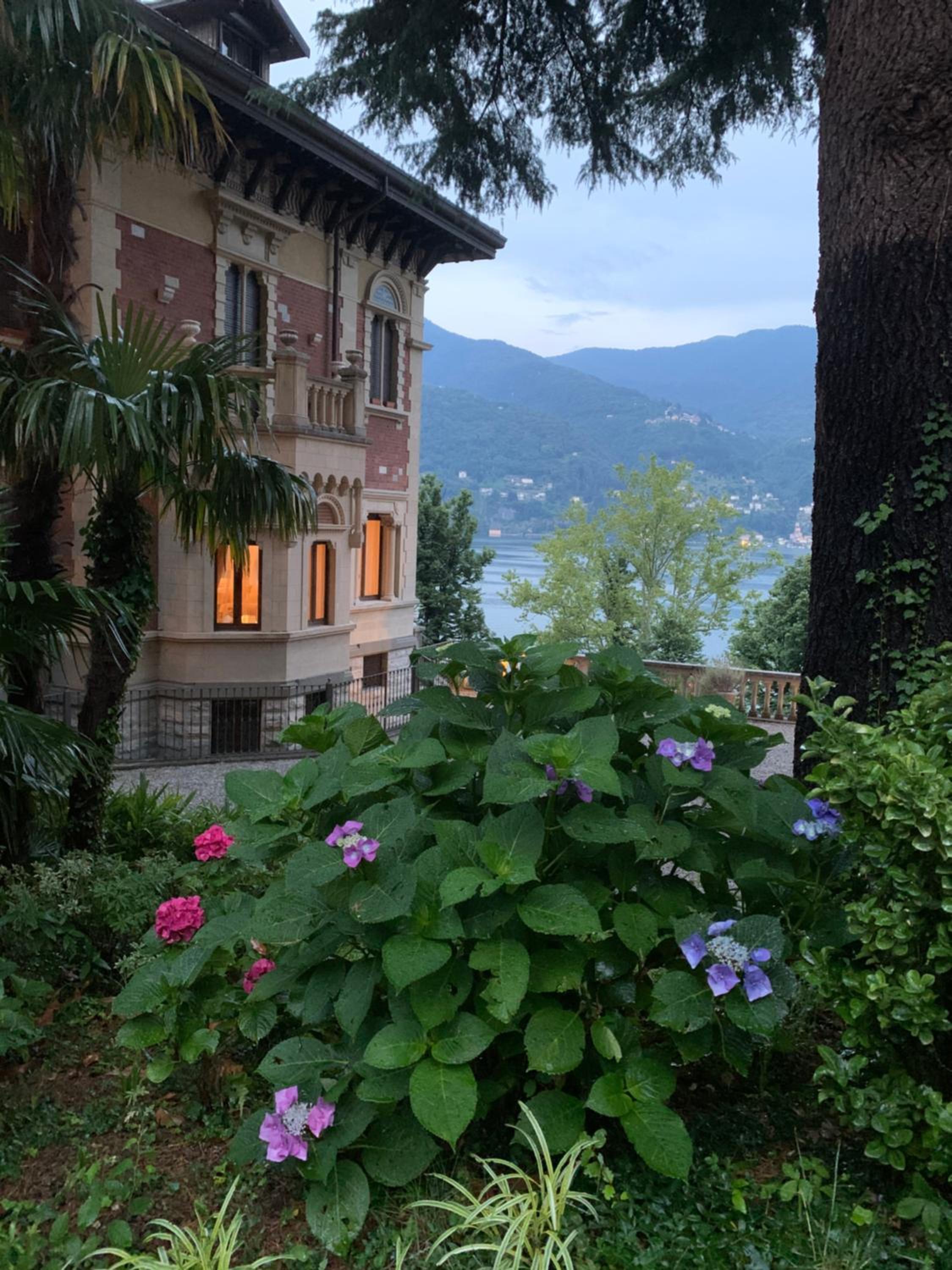 Villa Castiglioni Luxury Apartment view 3