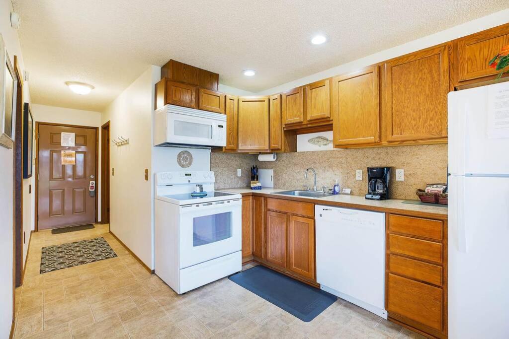 Beachside Condo next to the Moclips River view 5