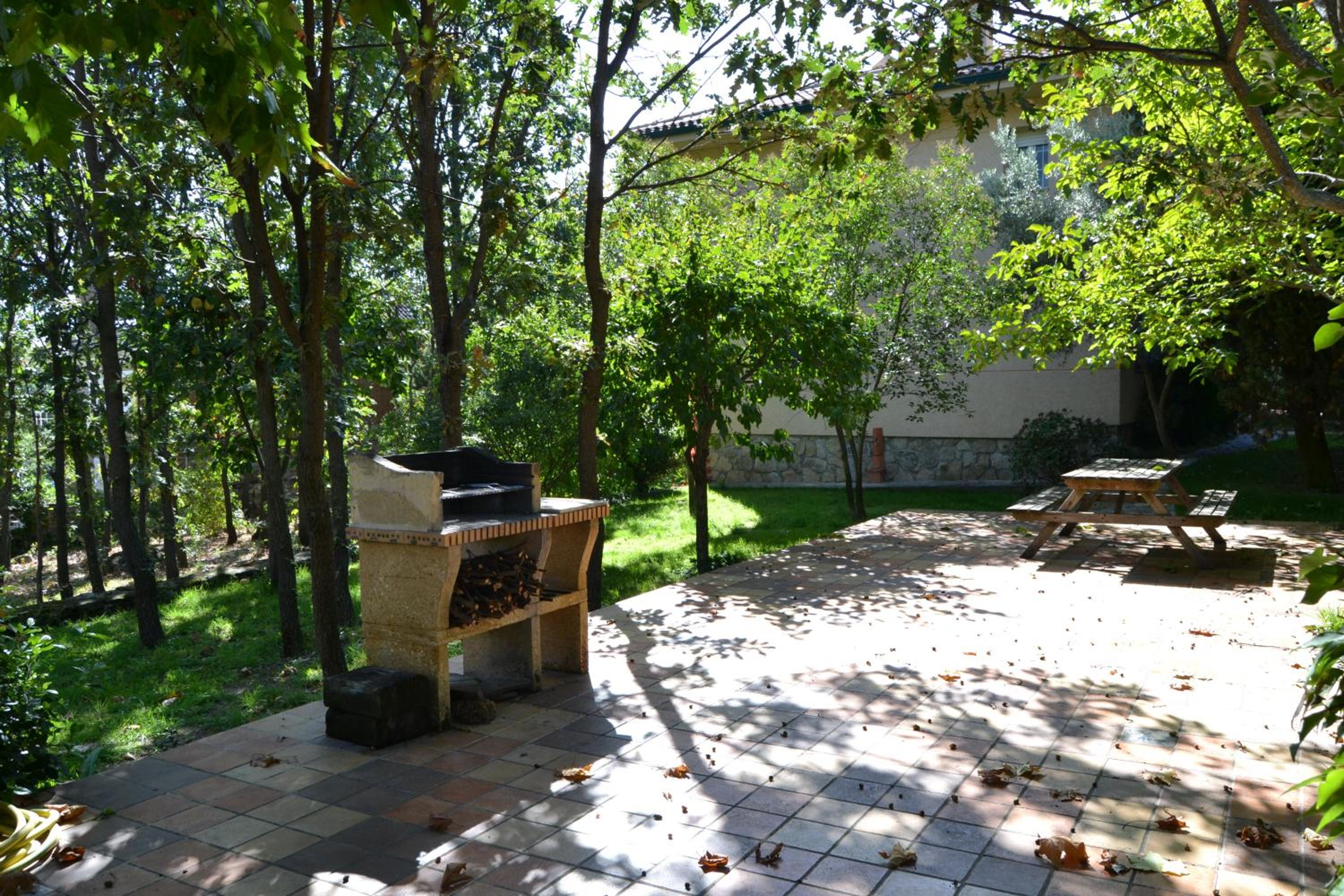 Casa Rural El Trepador Azul Futbolín Barbacoa 8 personas view 3