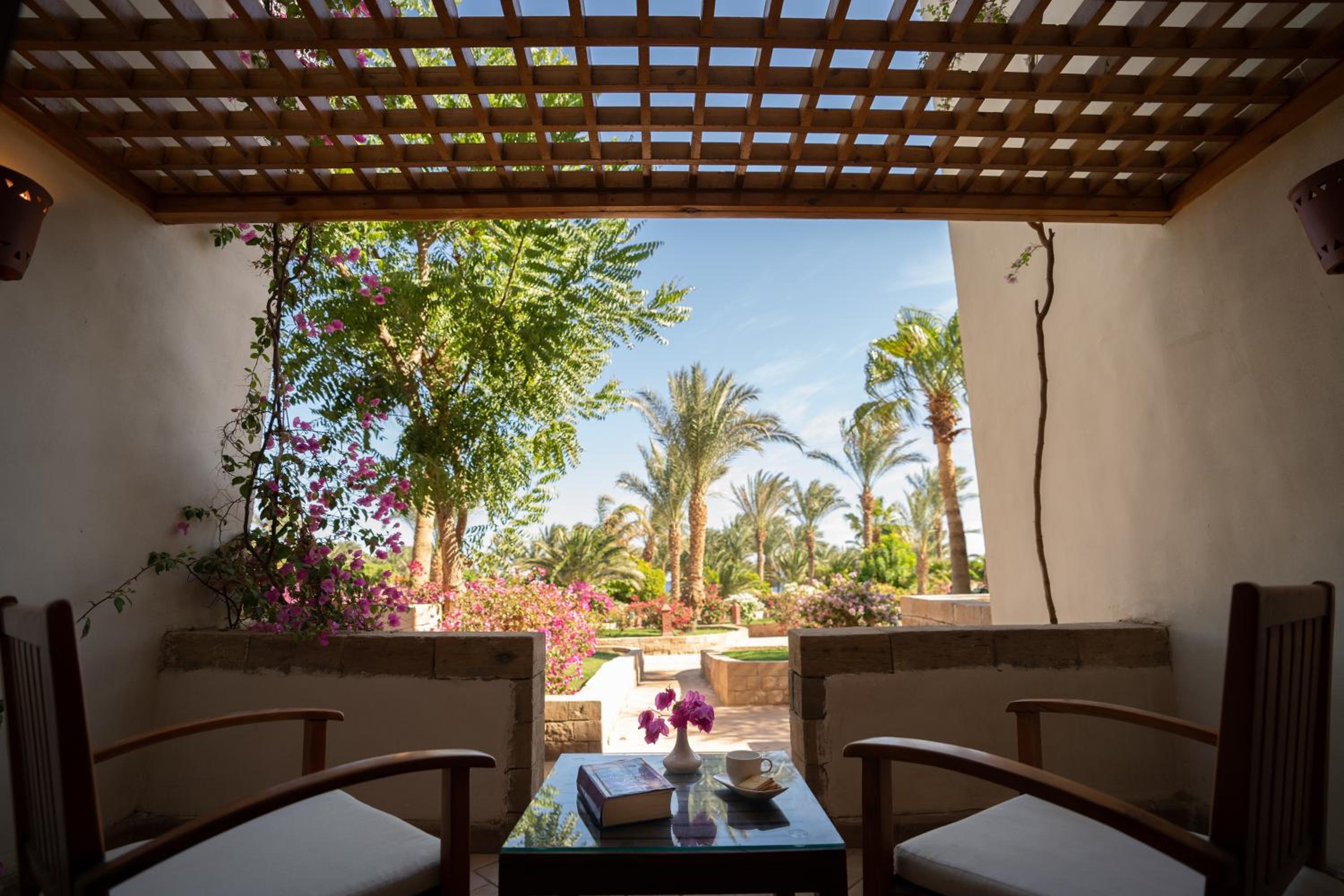 Fort Arabesque Resort, Spa & Villas
