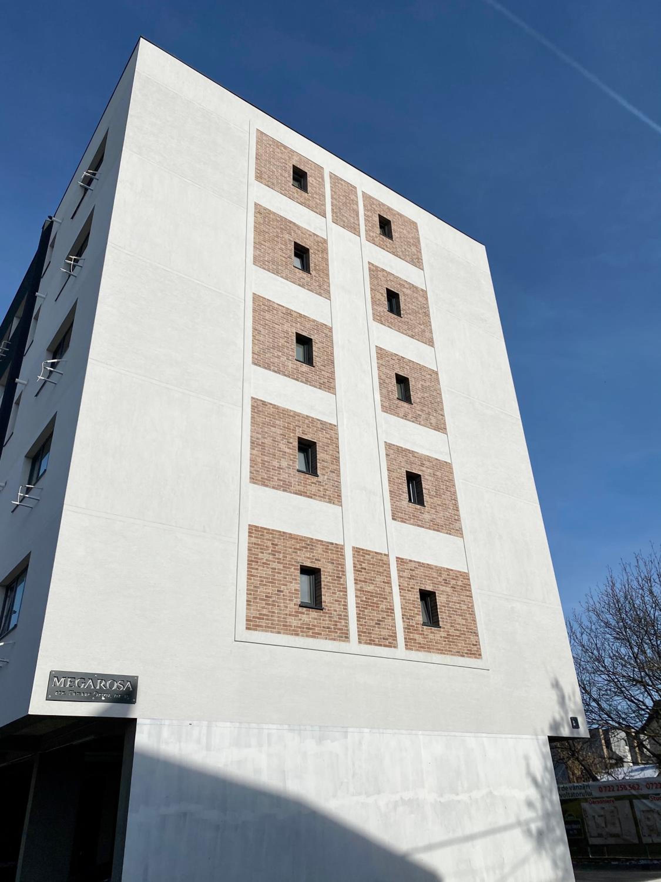 Mega Rossa Residence