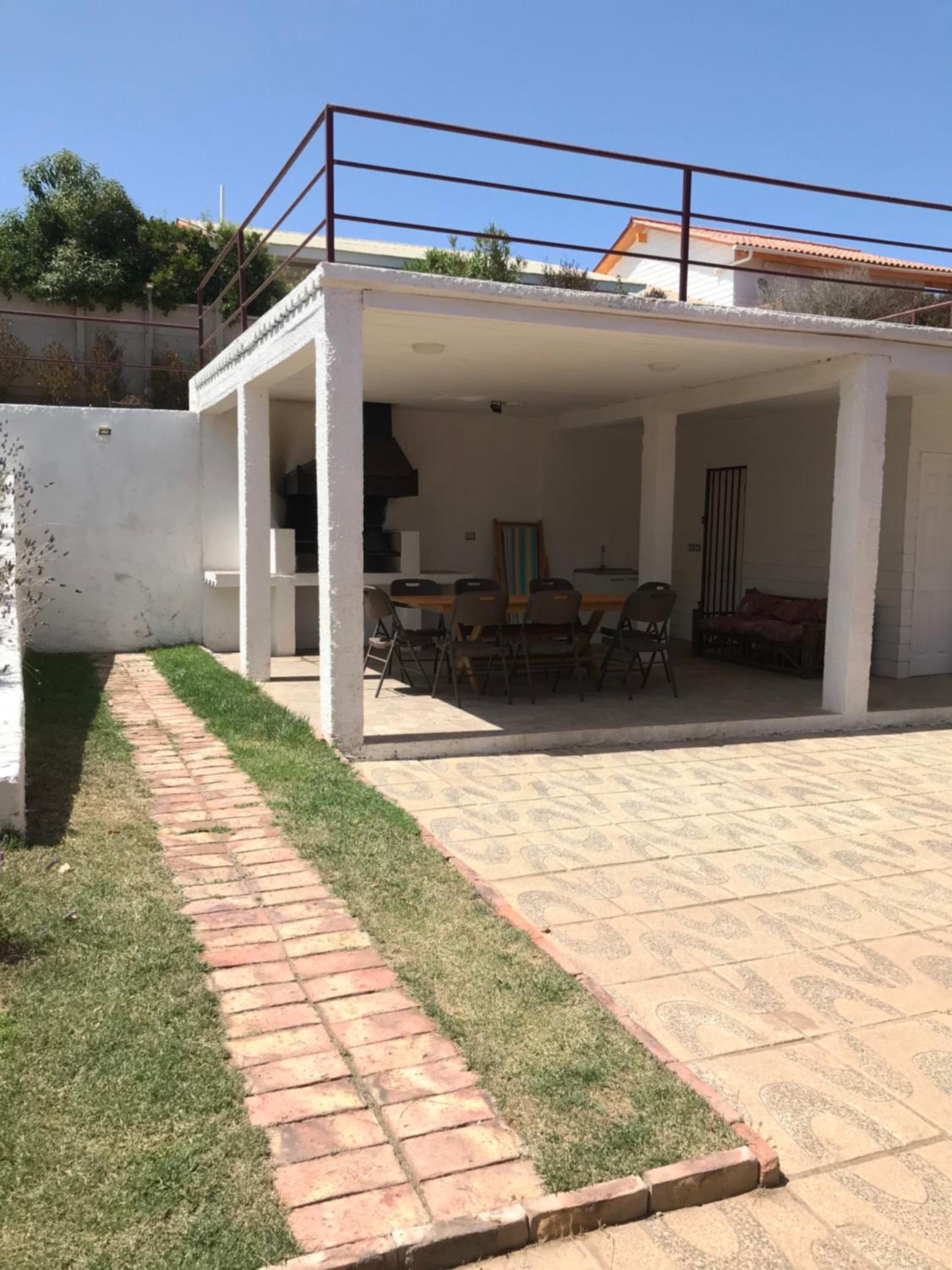 Acogedora casa cerca del Bosque El Canelo