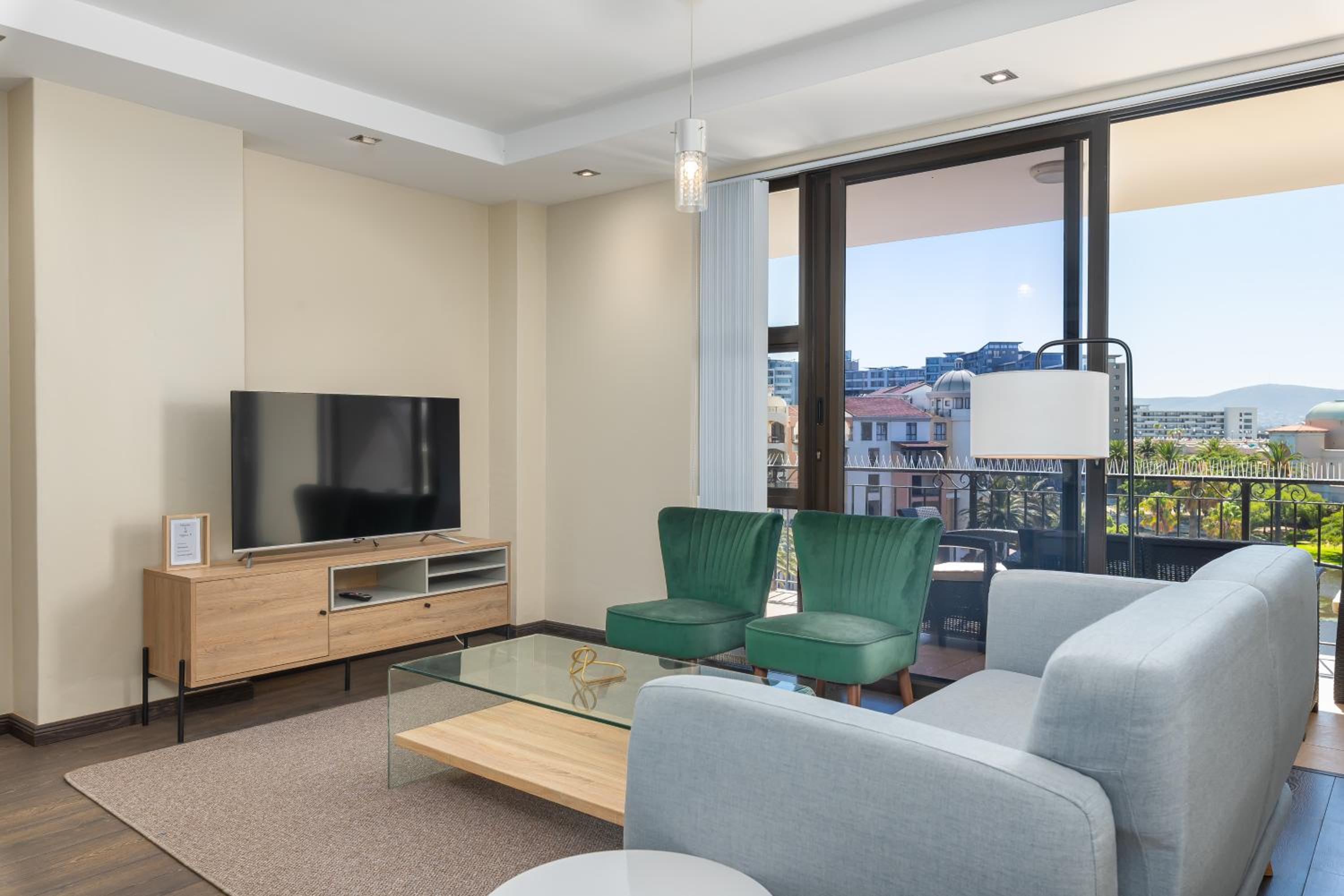 Island Club Luxury Apartments