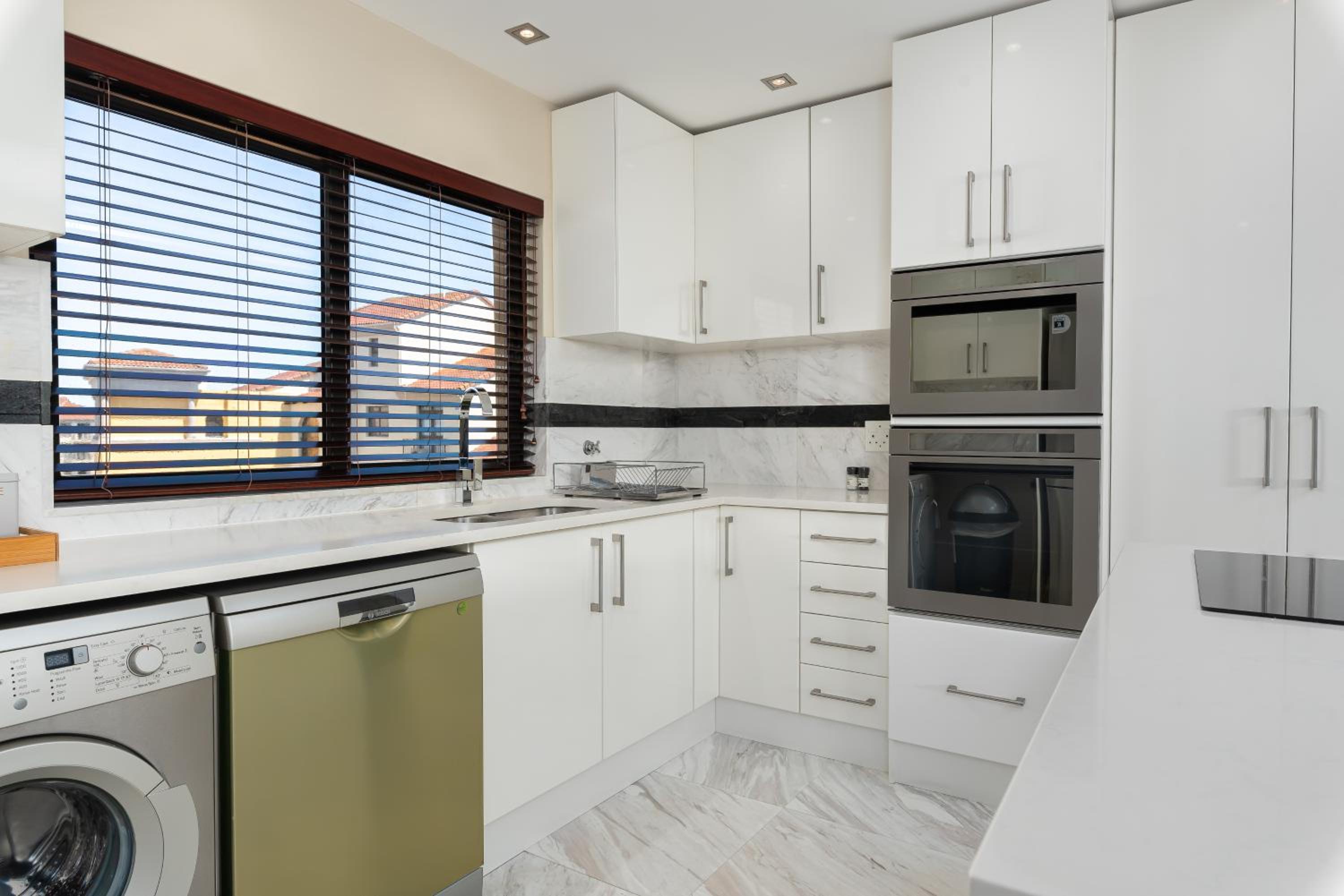 Island Club Luxury Apartments