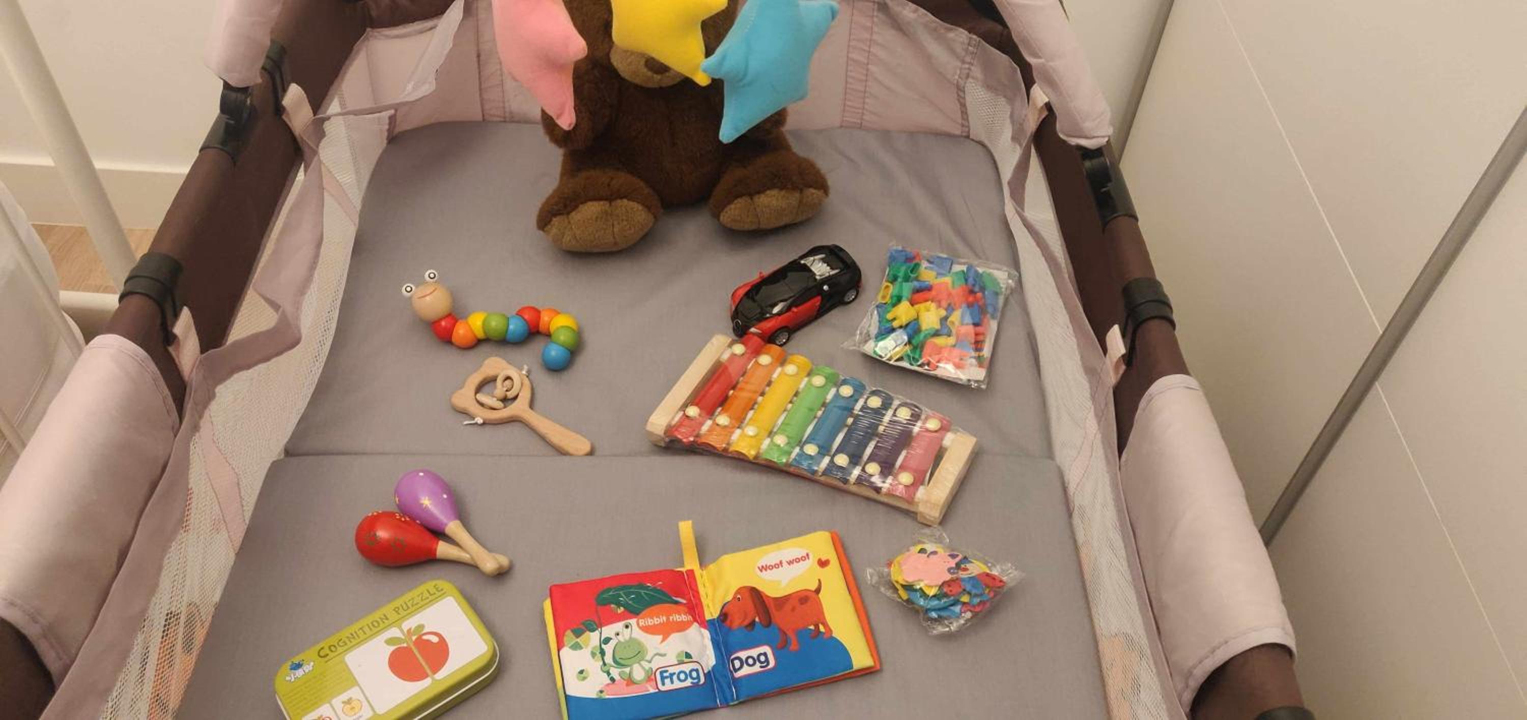 Easo Suits Family Friends Parking