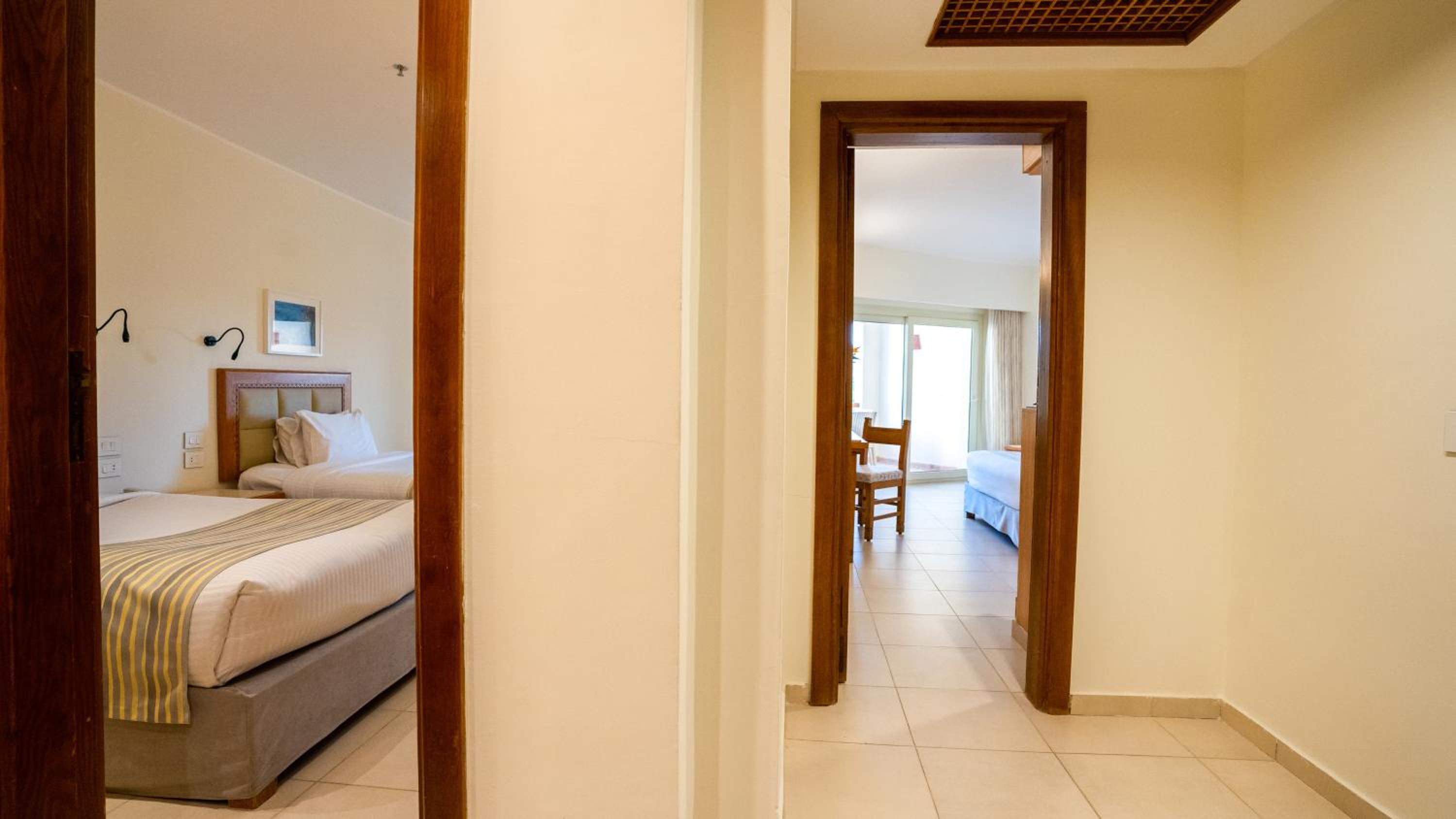 Fort Arabesque Resort, Spa & Villas