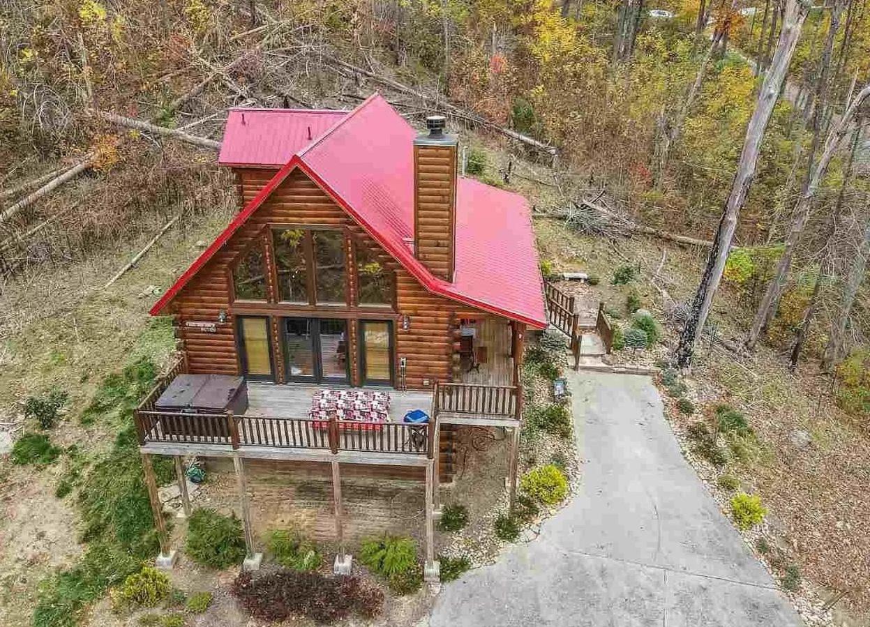 Hotel Christmas Bear