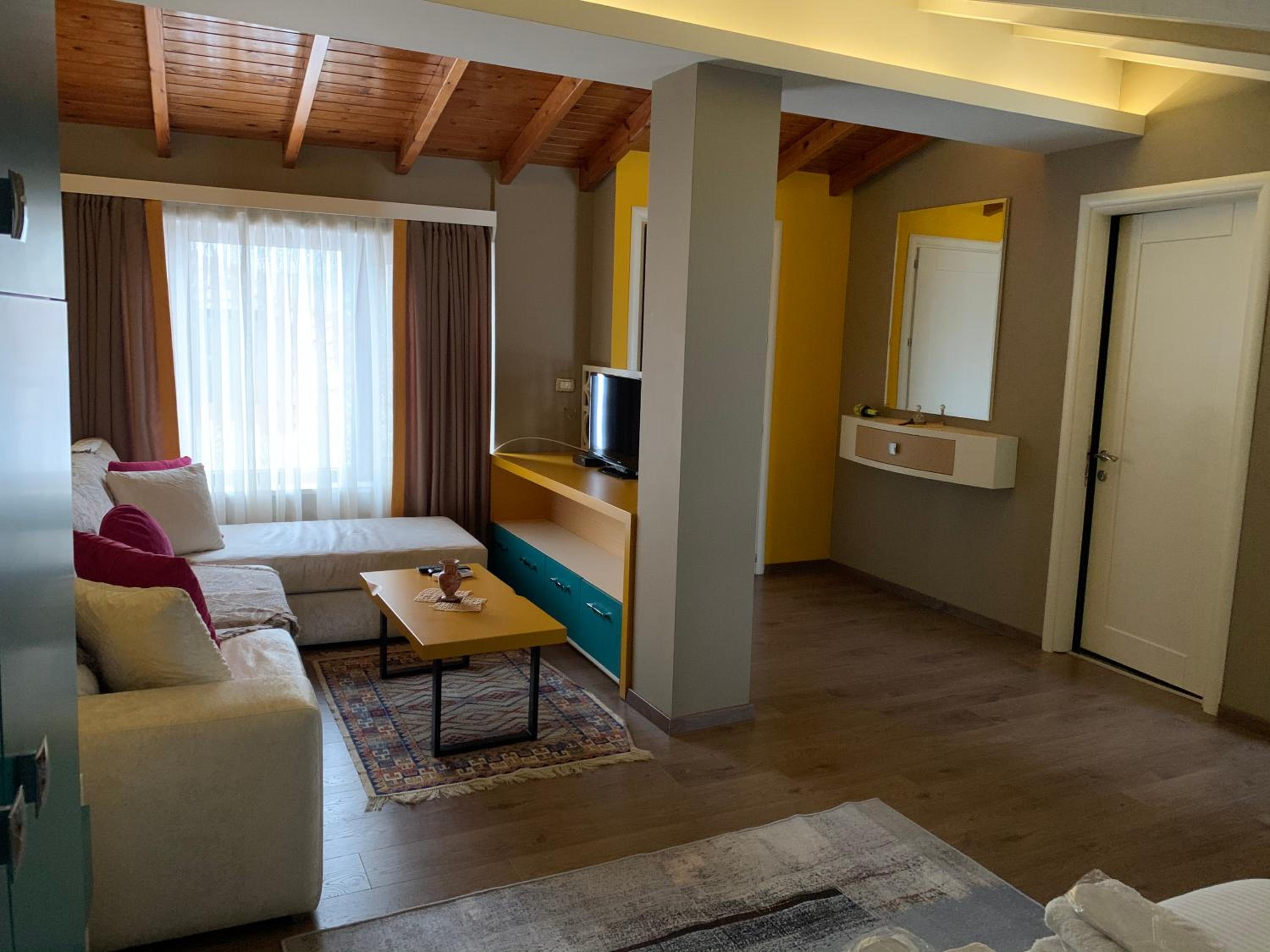 Guest House People