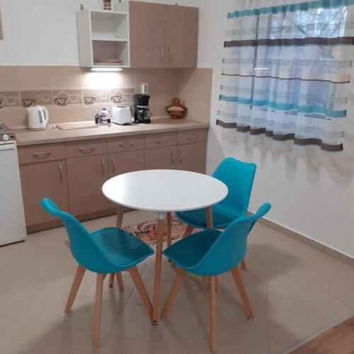 Apartments Annamaria view 2
