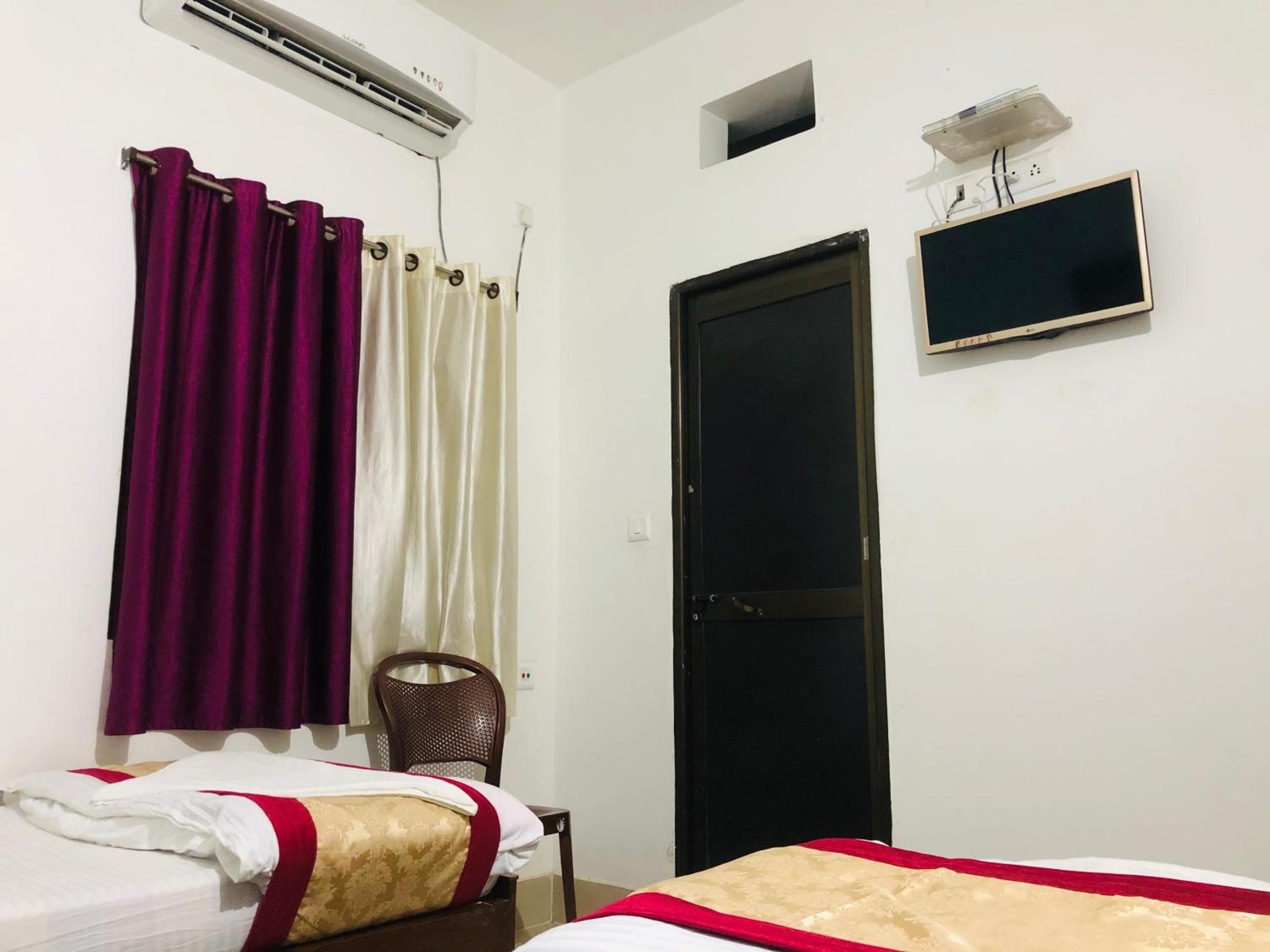 Satiya Guest House