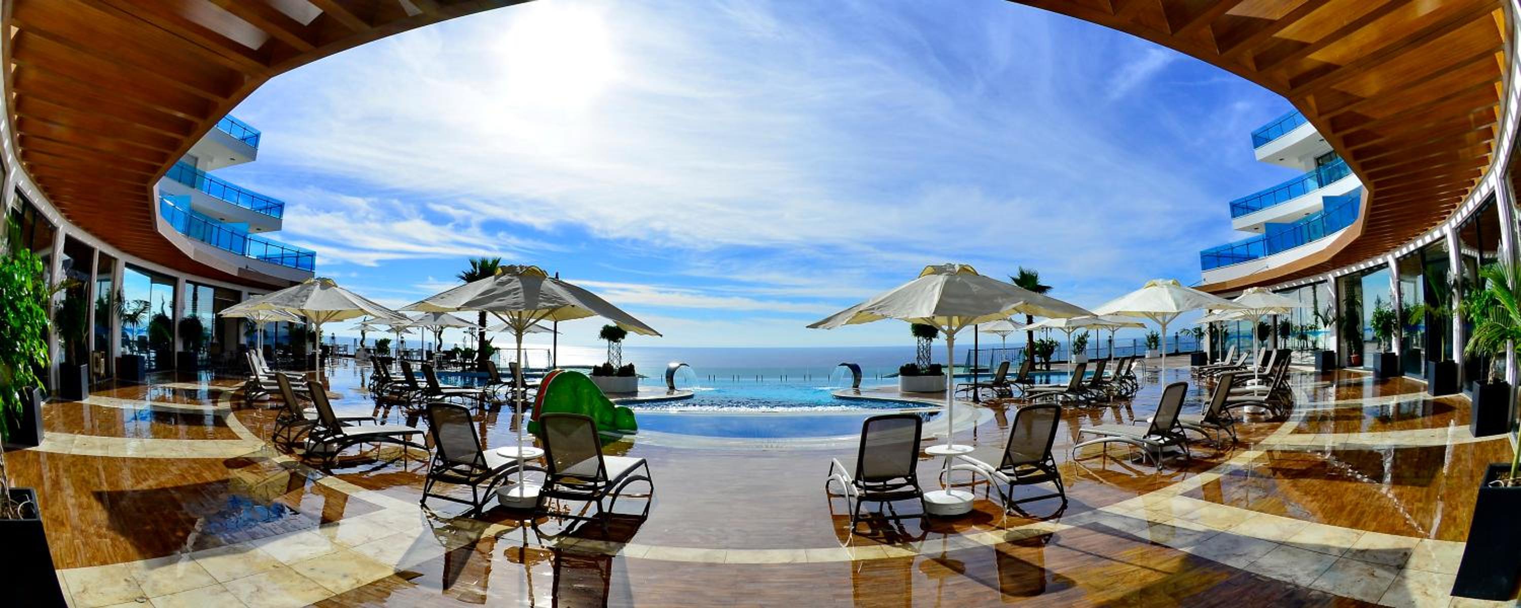 Elite Luxury Suite & Spa - Image 34