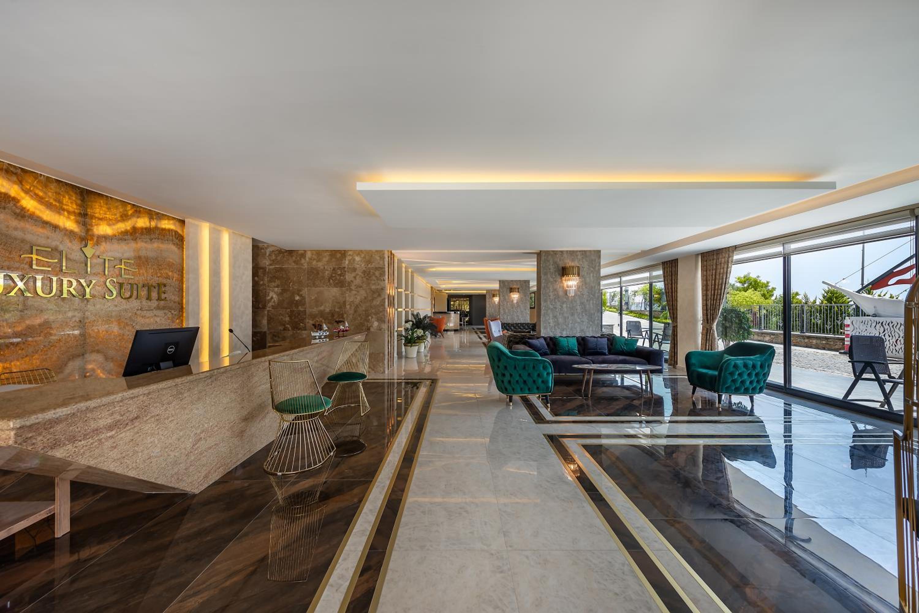 Elite Luxury Suite & Spa - Image 42