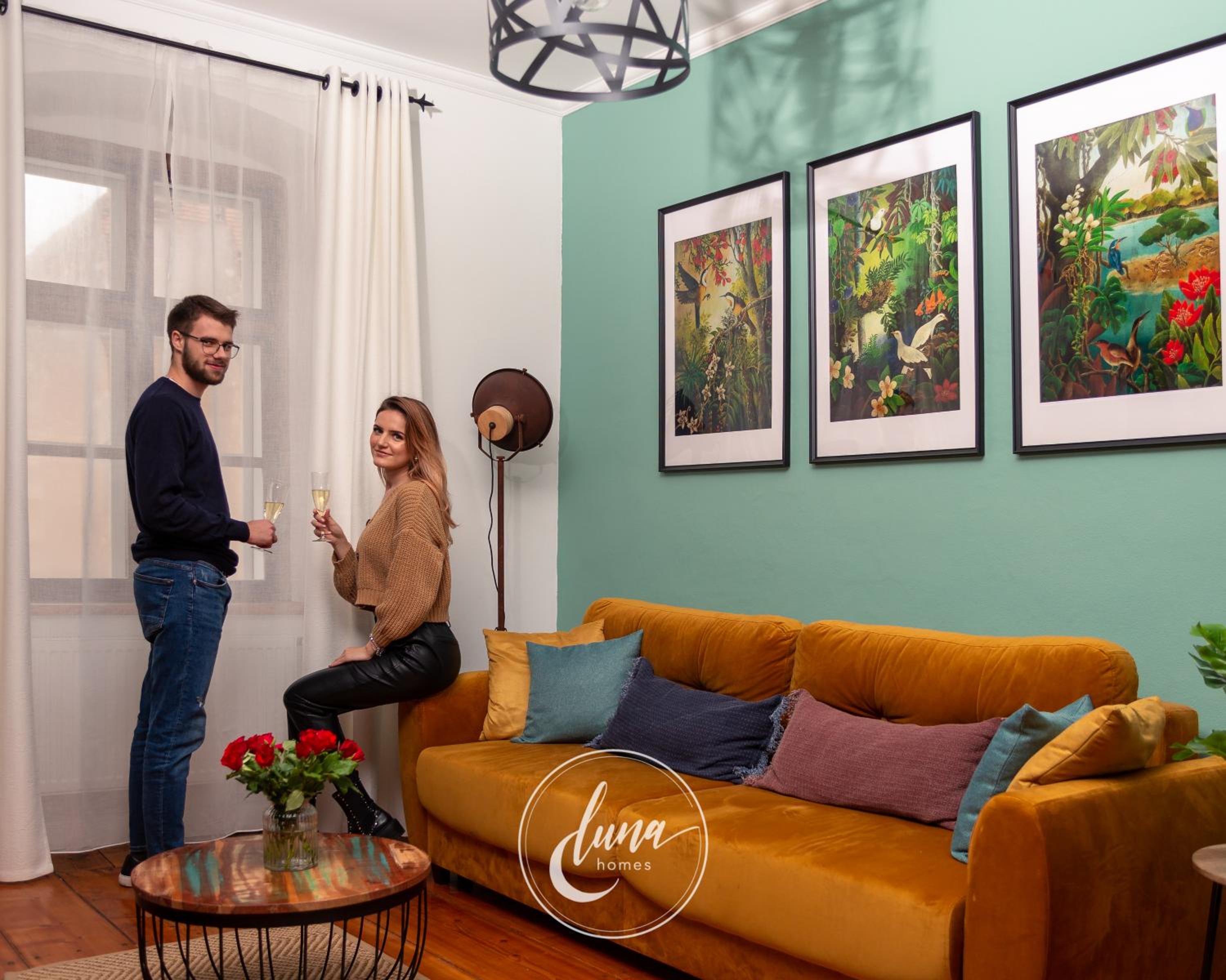 FLH - Luna Homes