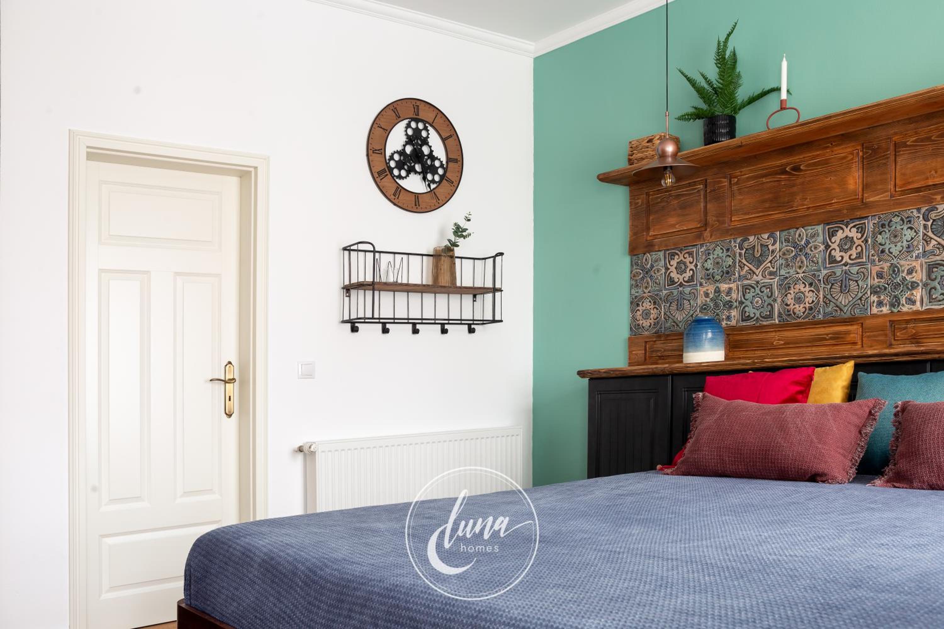 FLH - Luna Homes