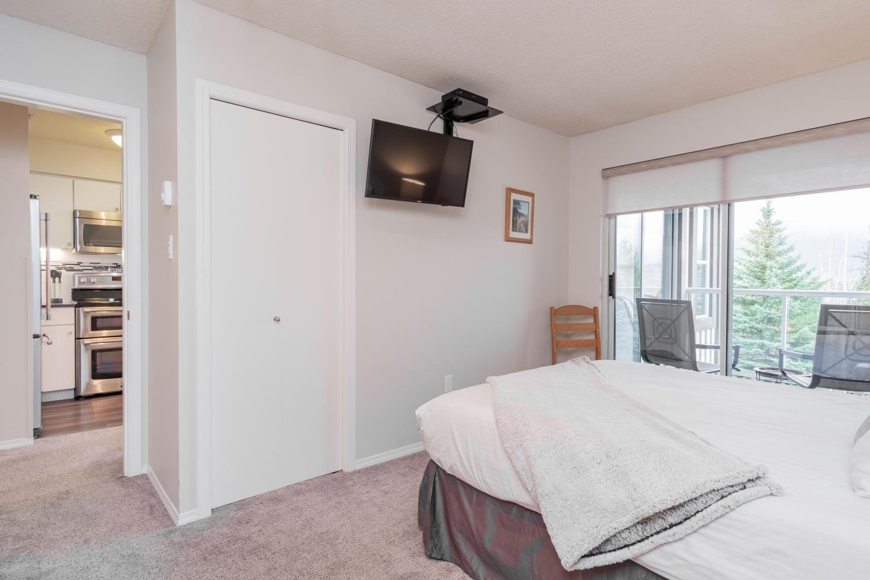Wildwood Lodge by Outpost Whistler